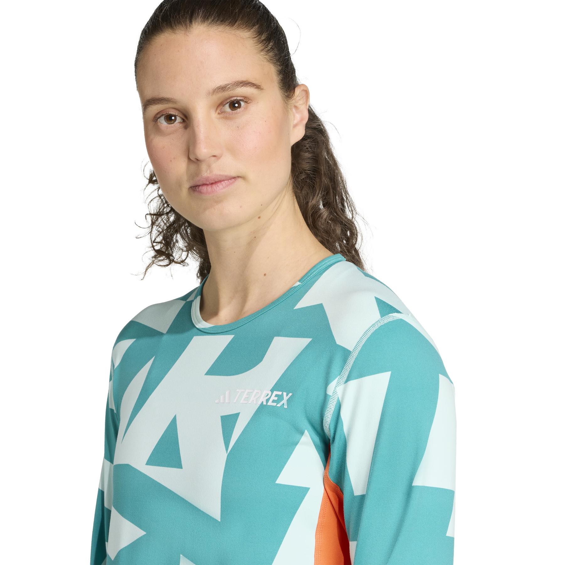product/a/d/adidas_jp2761_seflaq-seimor_6.jpg