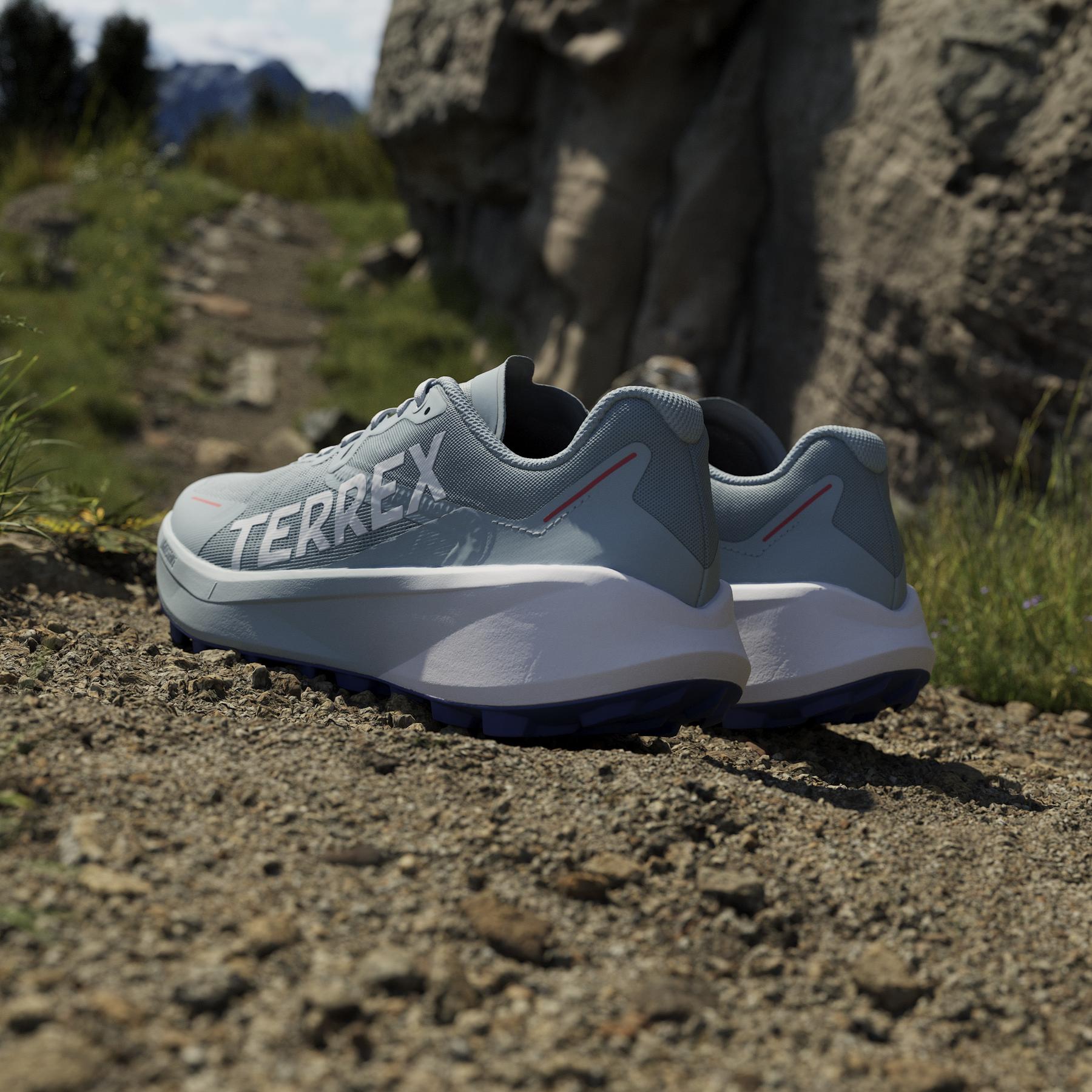 product/a/d/adidas_jp7255_19_footwear_photography_heromrktng_view_6-nw091625.jpg