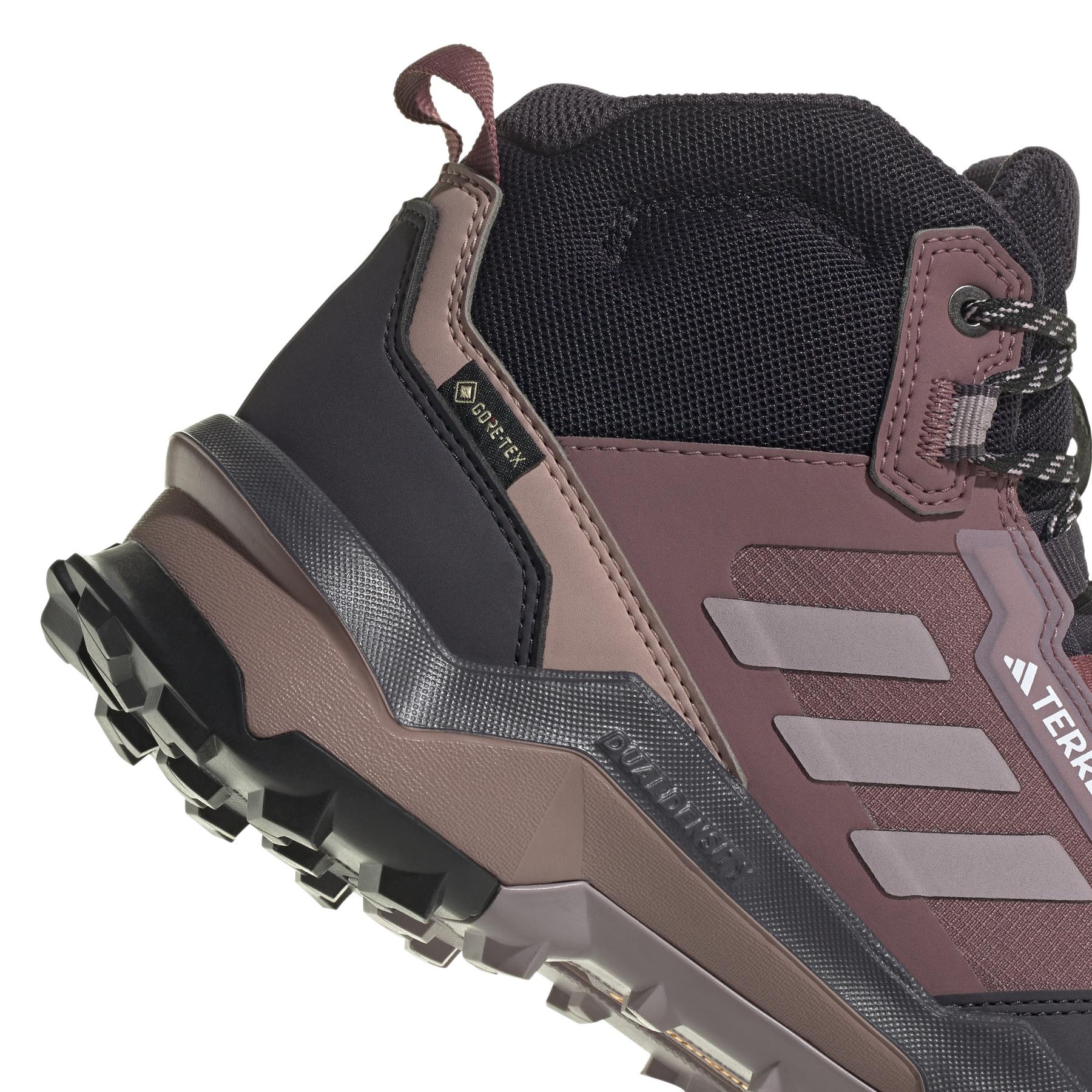 product/a/d/adidas_jp7382_9_footwear_photography_detail_view_2_white.jpg
