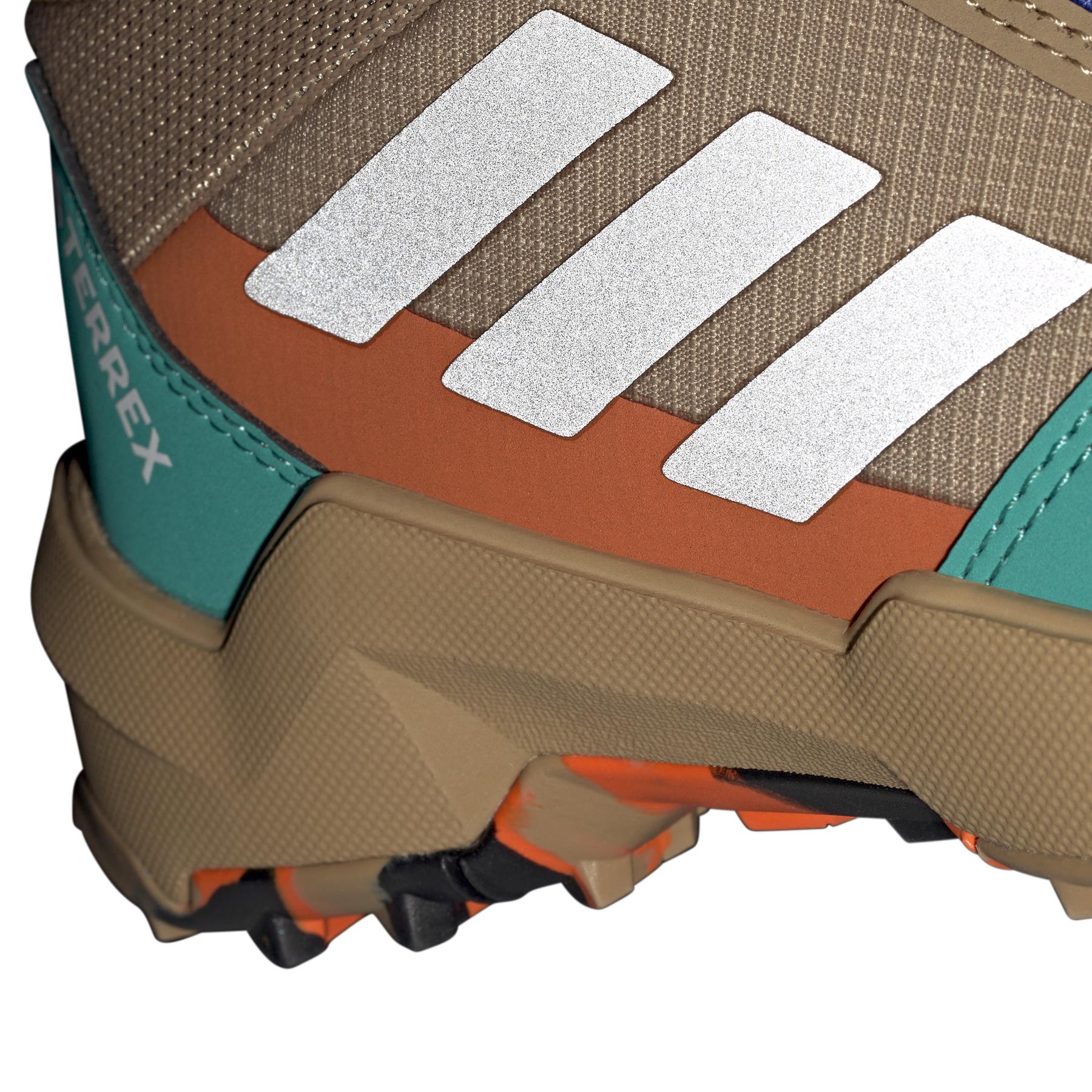 product/a/d/adidas_jp9993_marron-vert_12.jpg