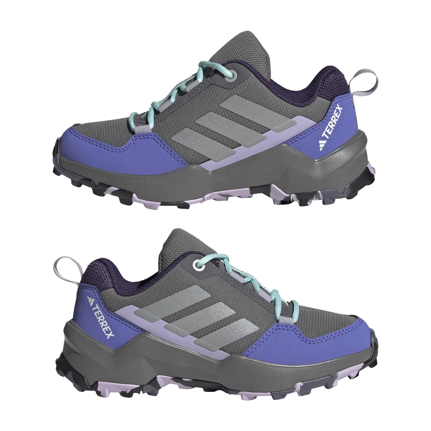 product/a/d/adidas_jq0633_10_footwear_photography_mirrored_pair_view_white-nw091625.jpg