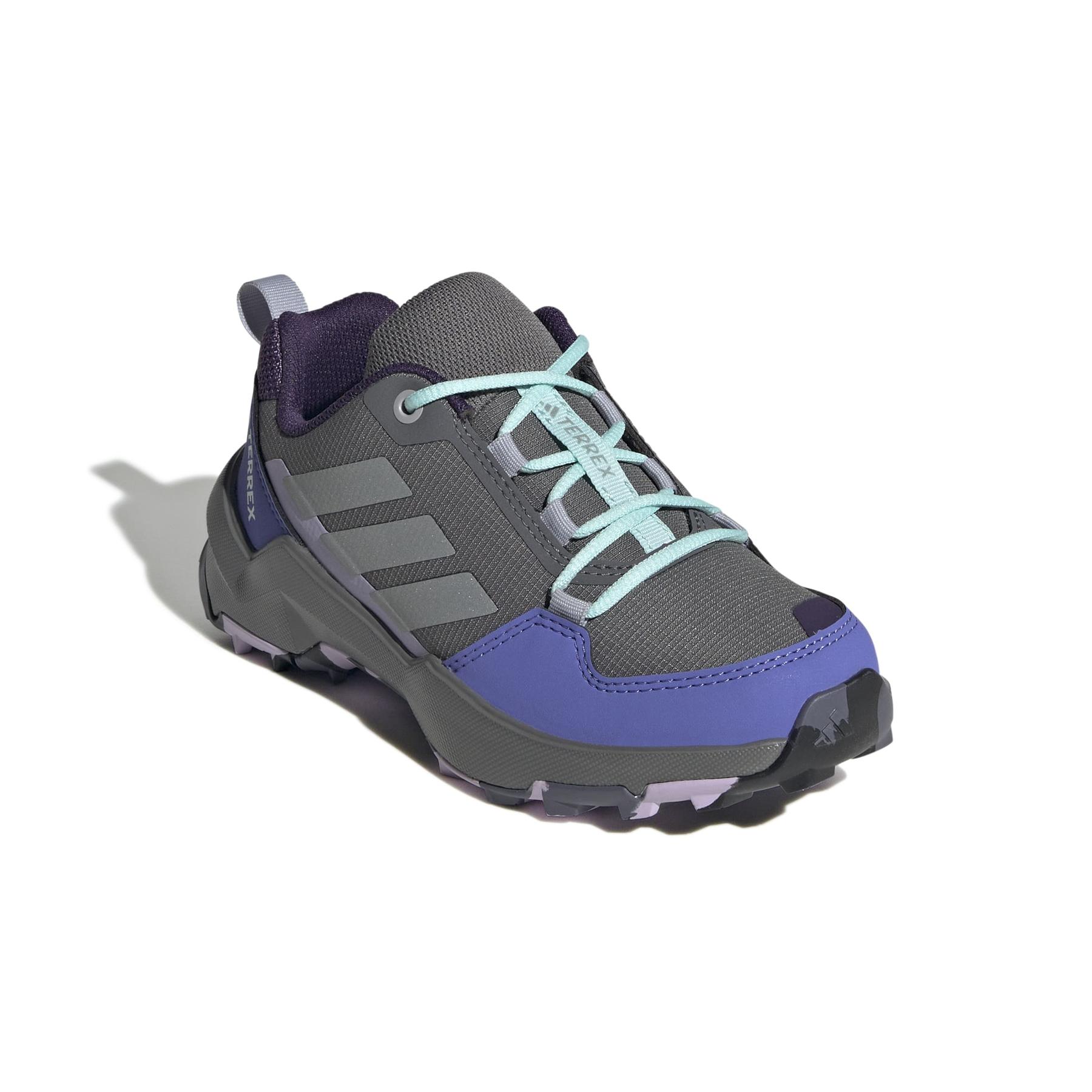 product/a/d/adidas_jq0633_6_footwear_photography_front_lateral_top_view_white-nw091625.jpg