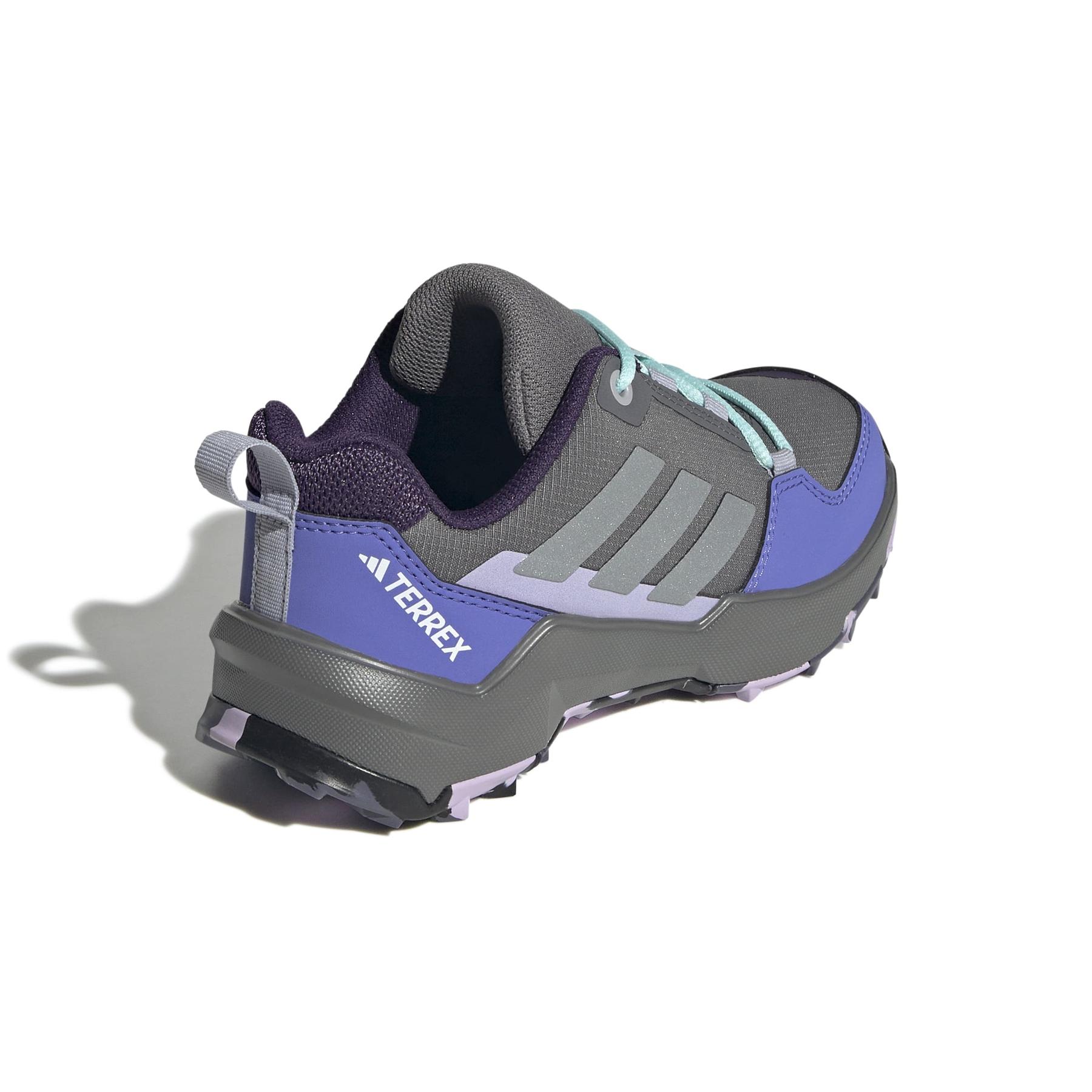 product/a/d/adidas_jq0633_7_footwear_photography_back_lateral_top_view_white-nw091625.jpg