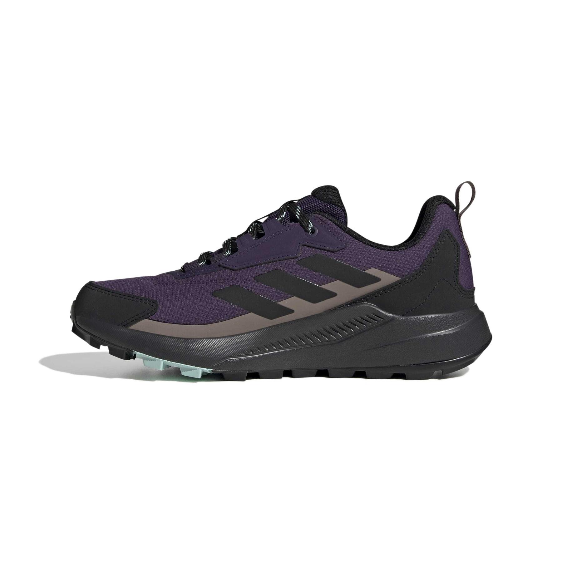 product/a/d/adidas_jq1613_5_footwear_photography_side_medial_center_view_white-nw091625.jpg