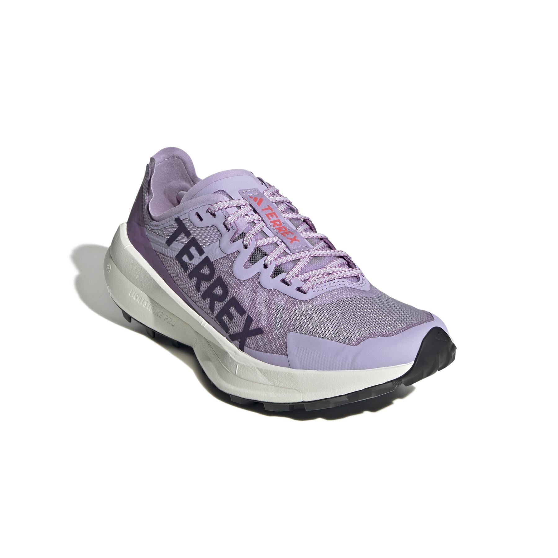 product/a/d/adidas_jq1617_6_footwear_photography_front_lateral_top_view_white.jpg