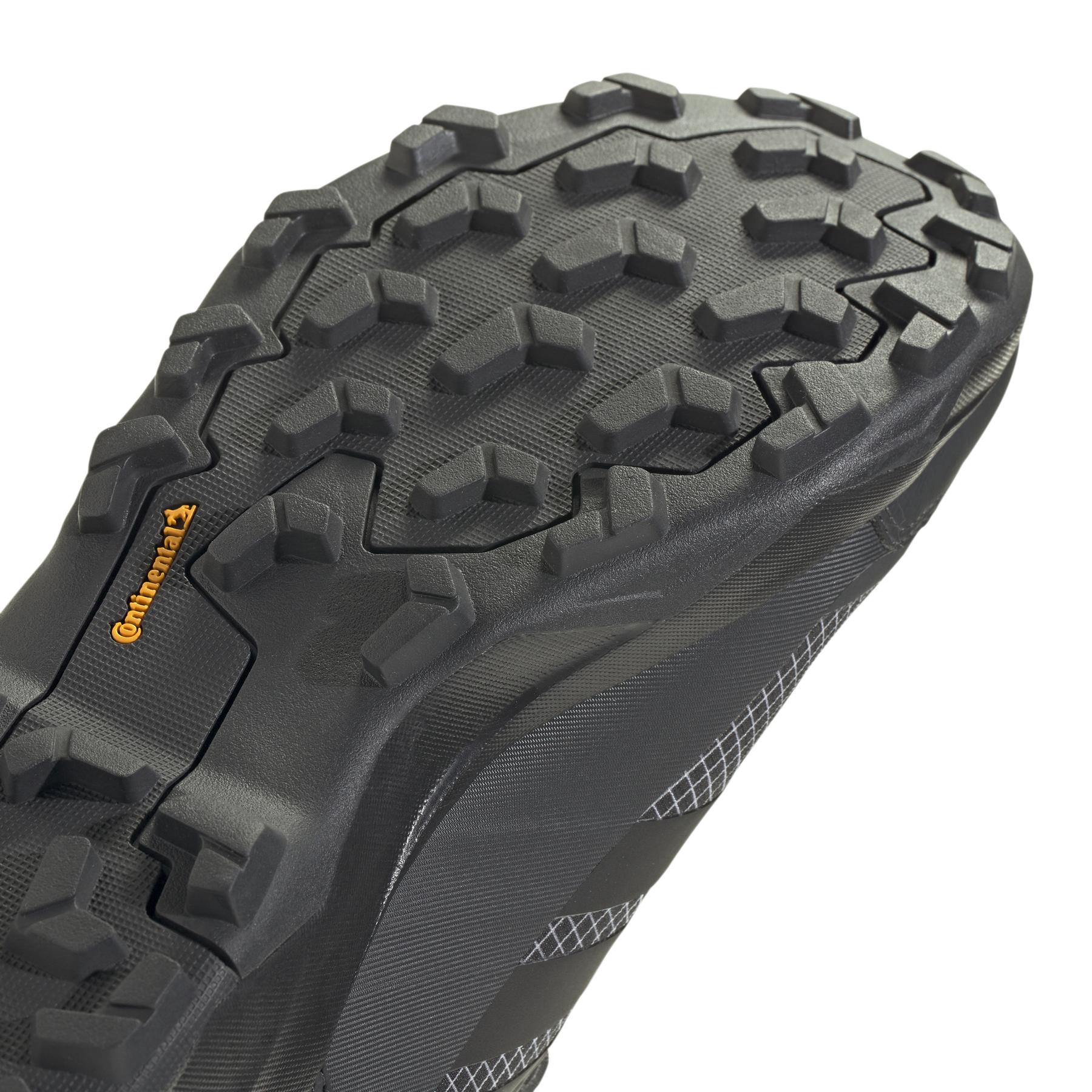 product/a/d/adidas_jq2205_cblack-cblack-carbon_9.jpg