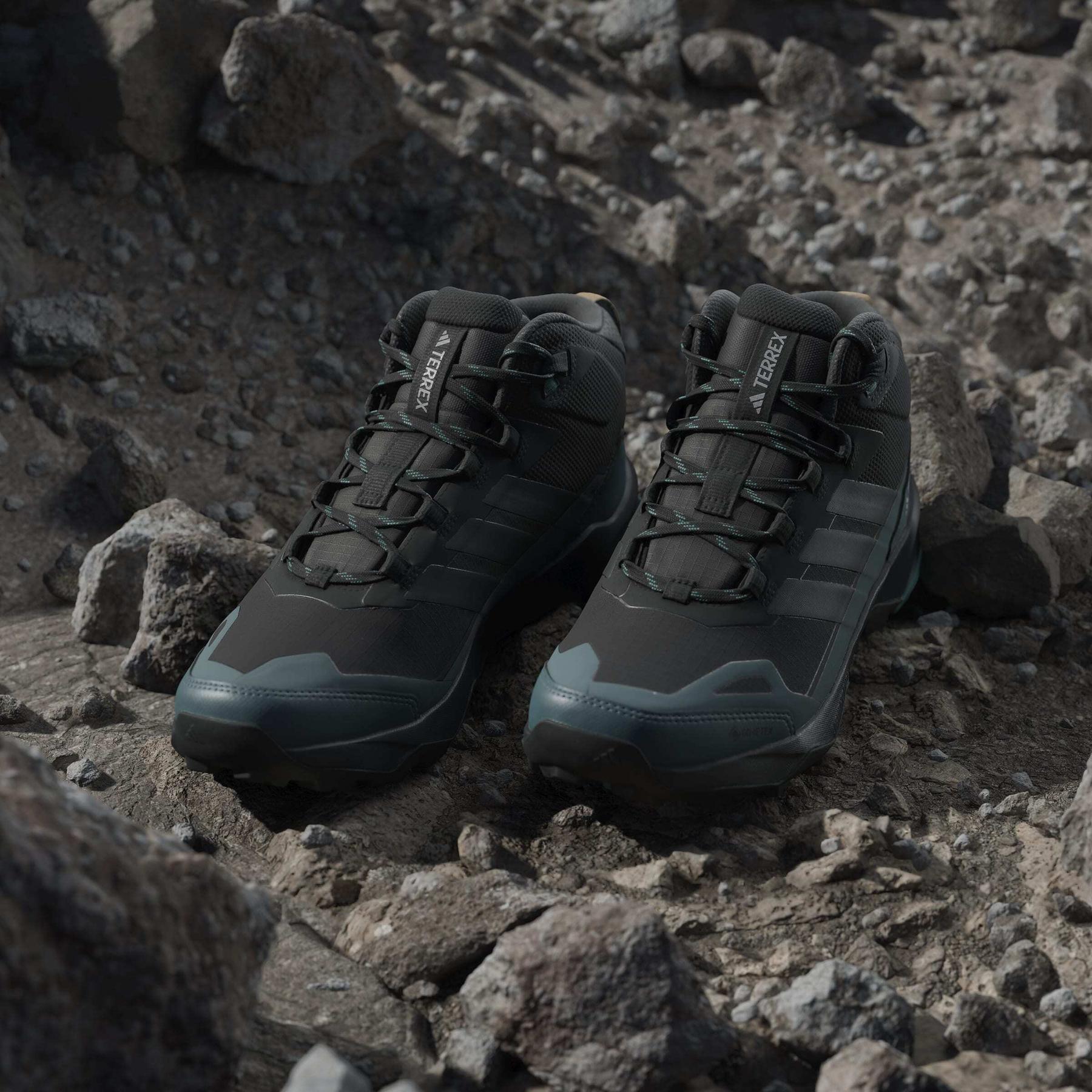 product/a/d/adidas_jq2206_18_footwear_photography_heromrktng_view_5-nw091625.jpg