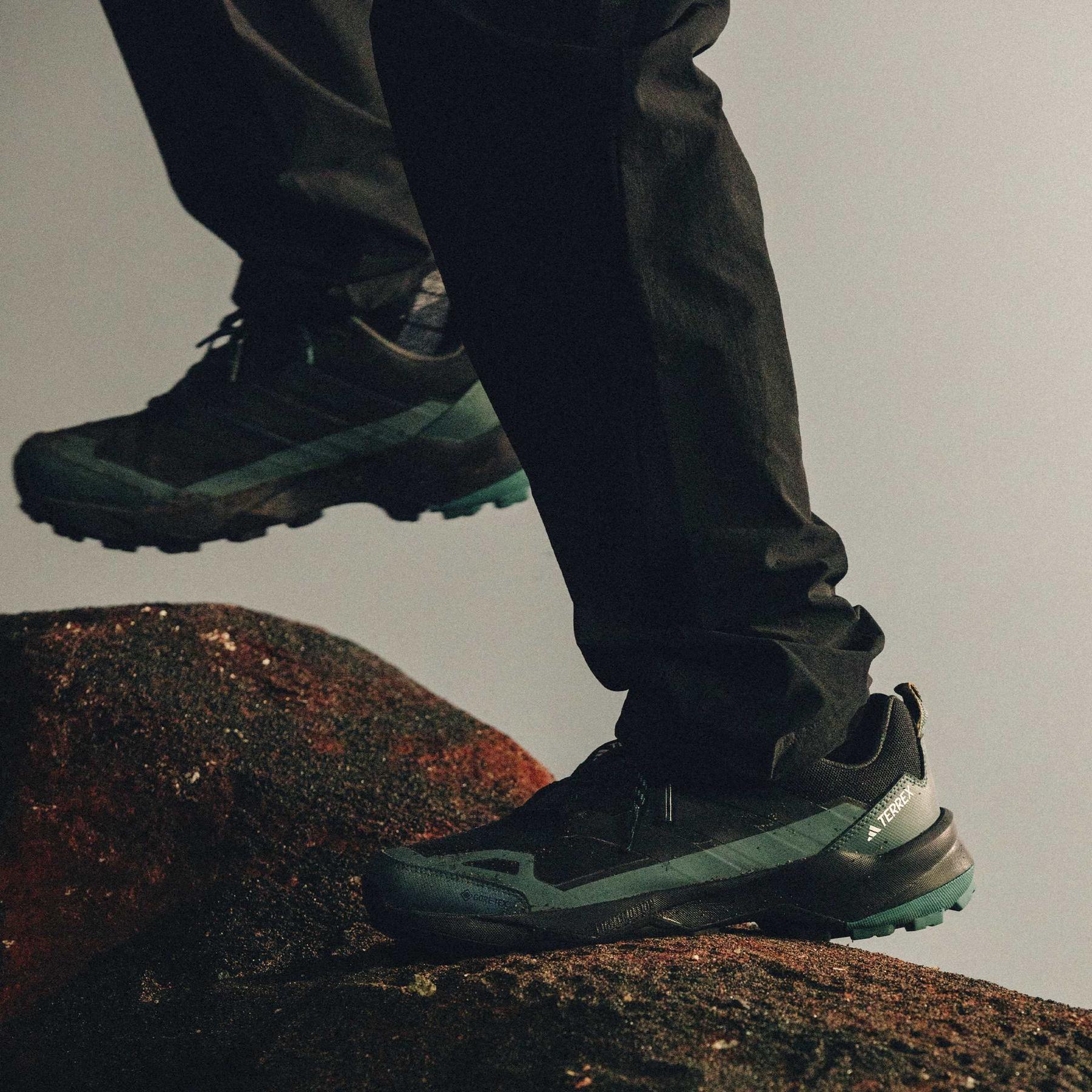 product/a/d/adidas_jq2209_cblack-carbon-purtea_13.jpg