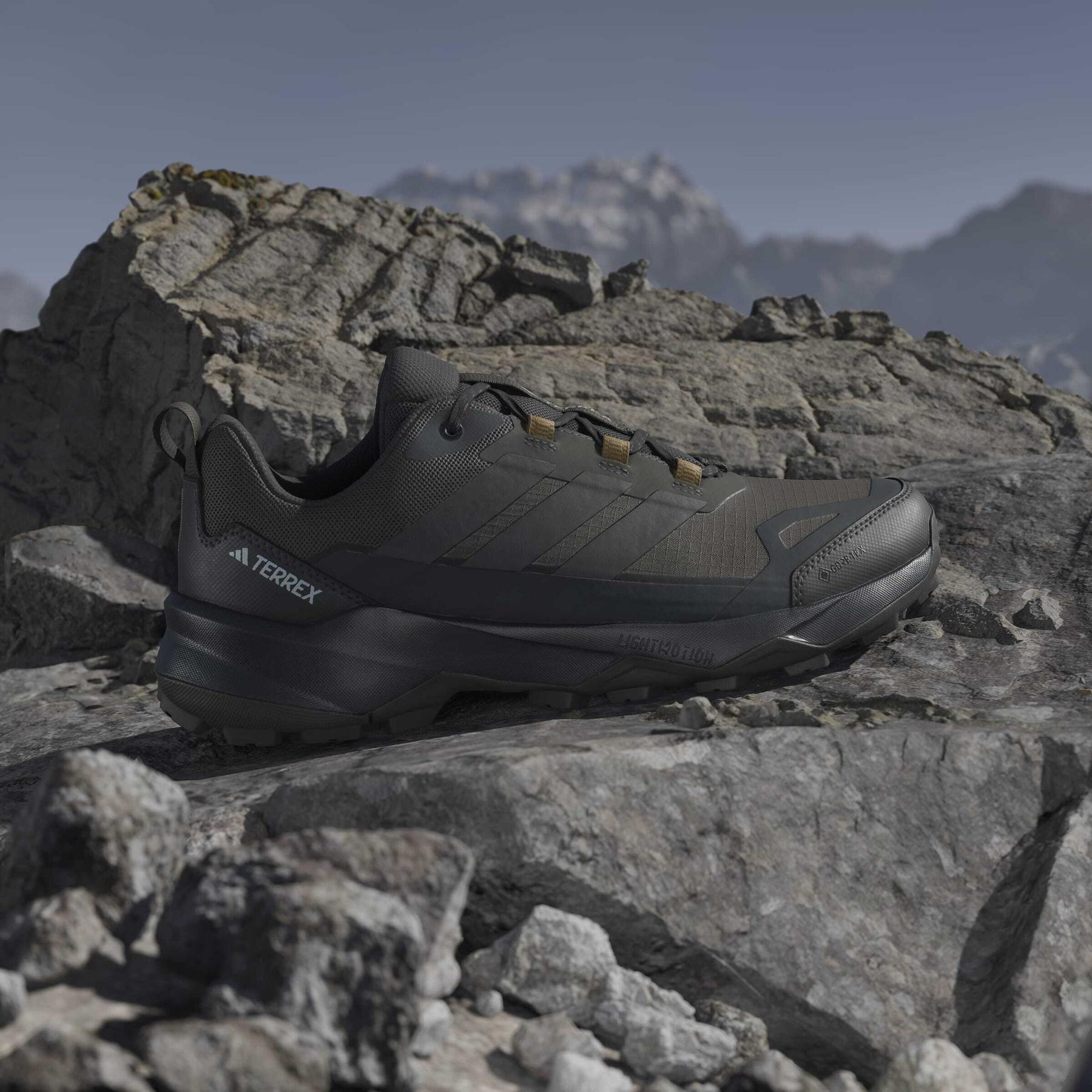 product/a/d/adidas_jq2213_16_footwear_photography_heromrktng_view_3-nw091625.jpg