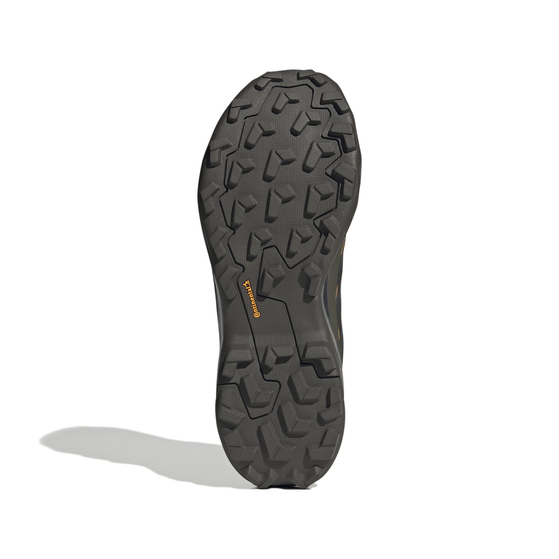 product/a/d/adidas_jq2216_4_footwear_photography_bottom_view_white.jpg