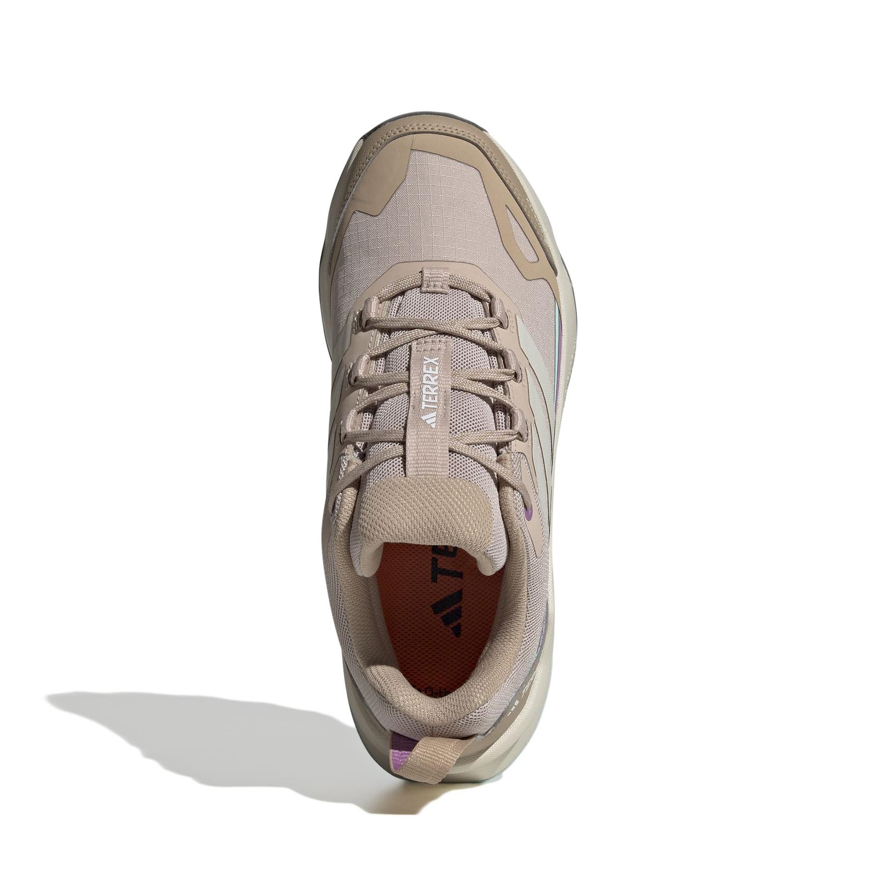 product/a/d/adidas_jq2221_3_footwear_photography_top_portrait_view_white-nw091625.jpg