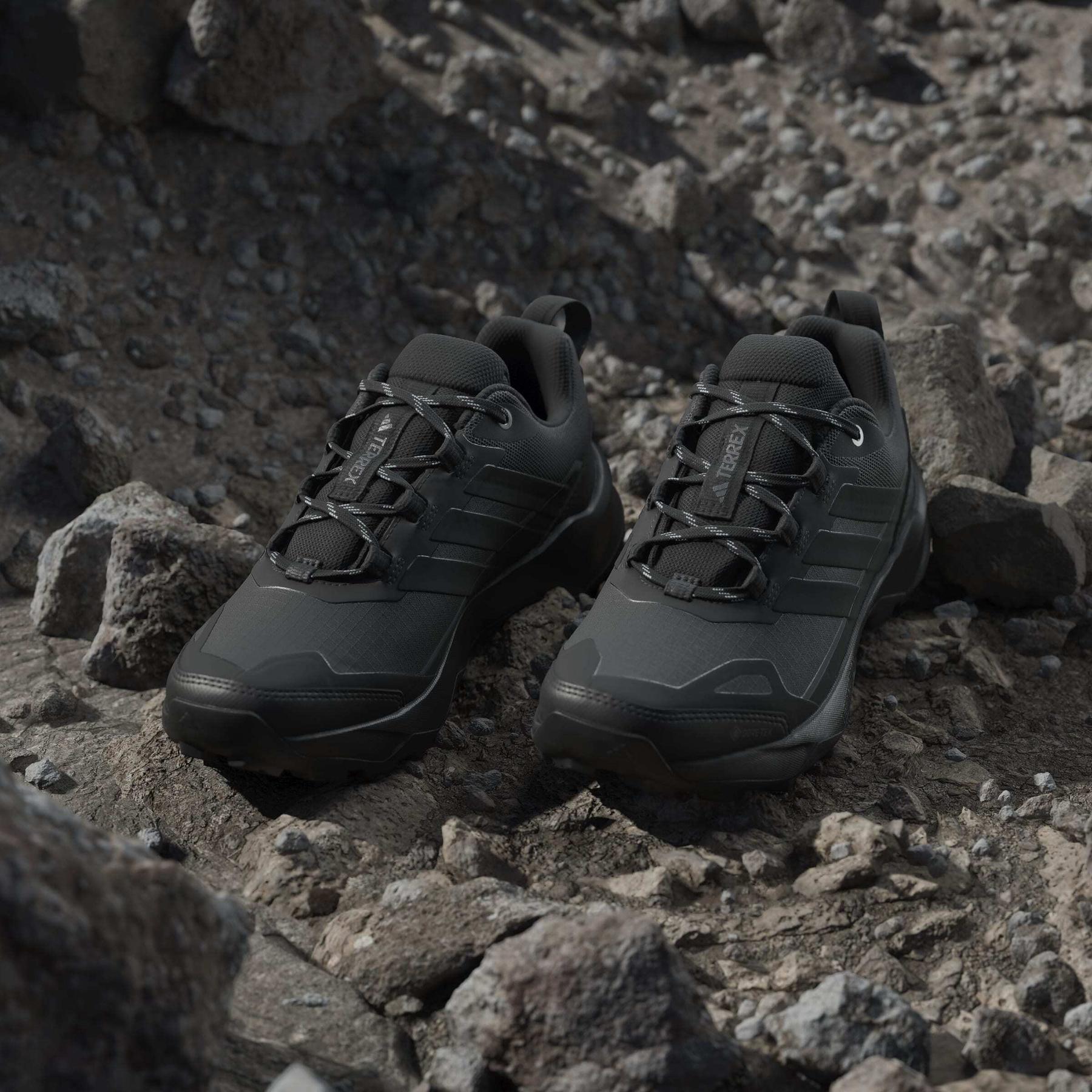 product/a/d/adidas_jq2222_18_footwear_photography_heromrktng_view_5-nw091625.jpg