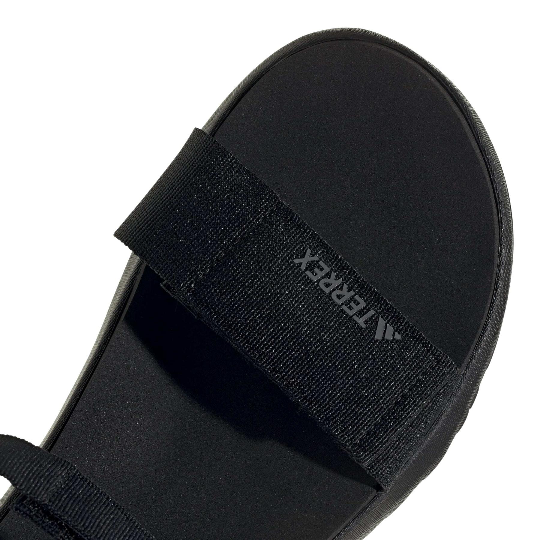 product/a/d/adidas_jq2571_8_footwear_photography_detail_view_1_white.jpg