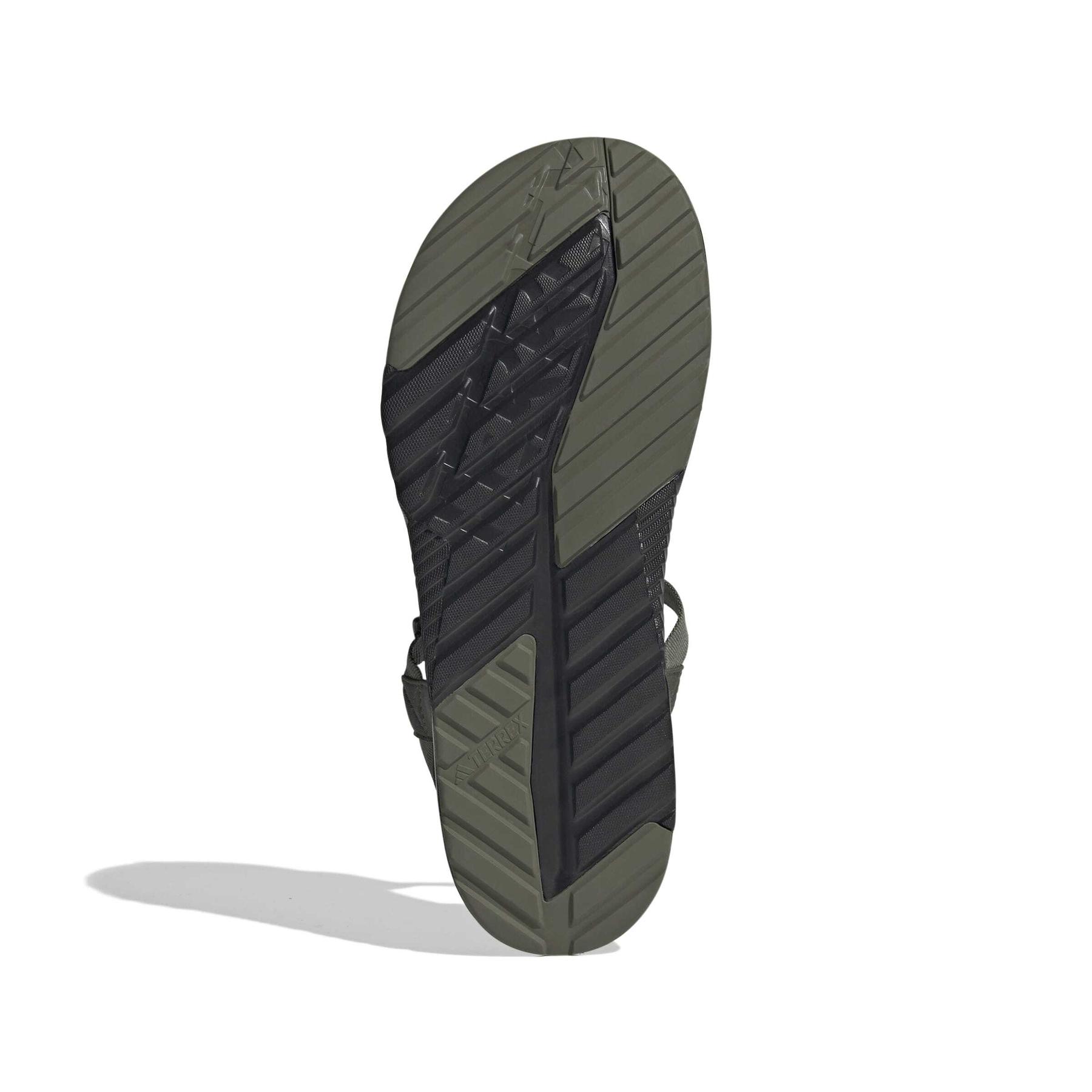 product/a/d/adidas_jq2572_4_footwear_photography_bottom_view_white-nw091625.jpg