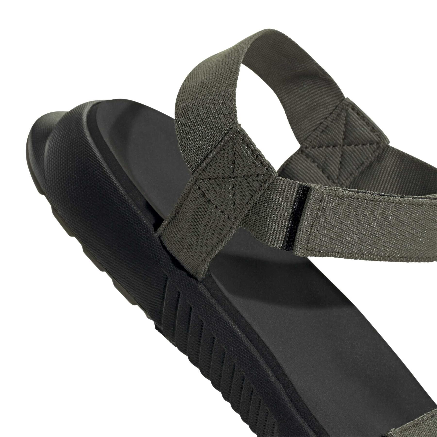 product/a/d/adidas_jq2572_8_footwear_photography_detail_view_1_white-nw091625.jpg