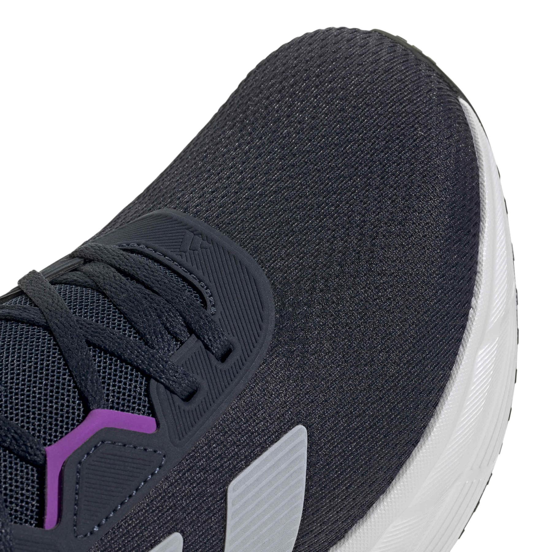 product/a/d/adidas_jq2621_8_footwear_photography_detail_view_1_white-nw091625.jpg