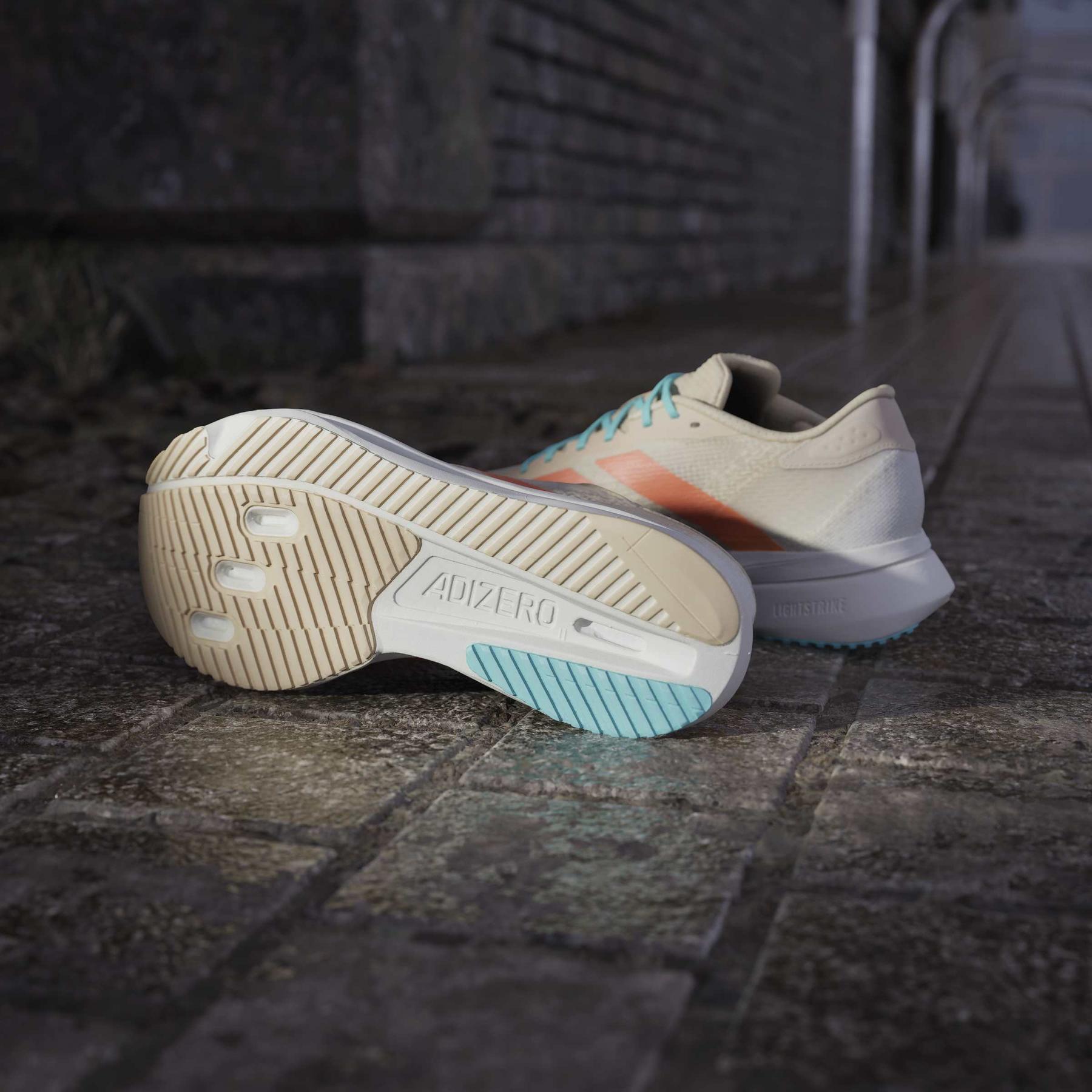 product/a/d/adidas_jq2799_17_footwear_photography_heromrktng_view_4-nw091625.jpg