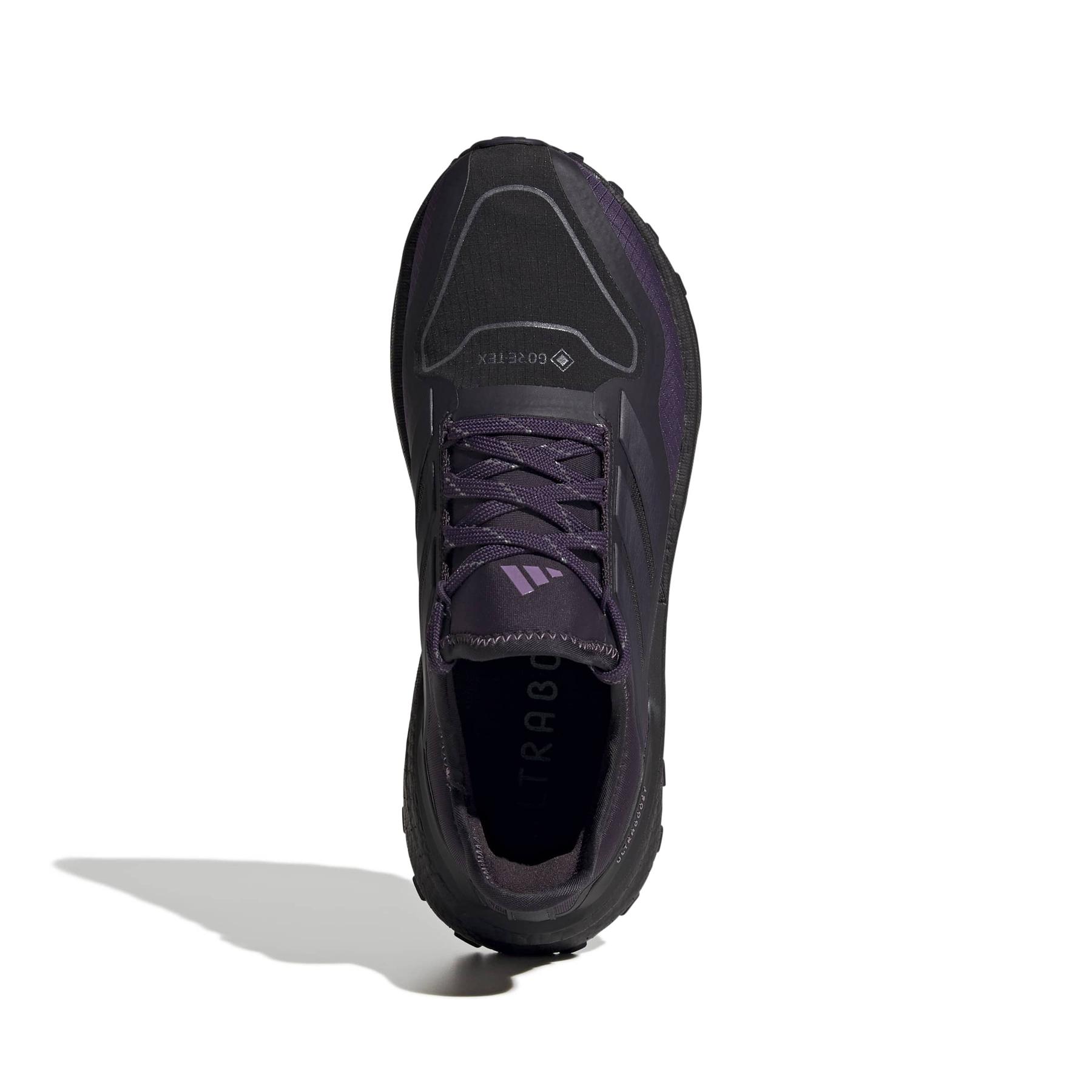 product/a/d/adidas_jq2955_3_footwear_photography_top_portrait_view_white-nw091625.jpg