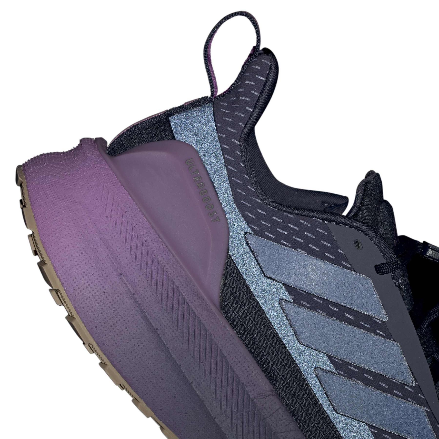 product/a/d/adidas_jq5377_13_footwear_photography_reflective_detail_white-nw091625.jpg