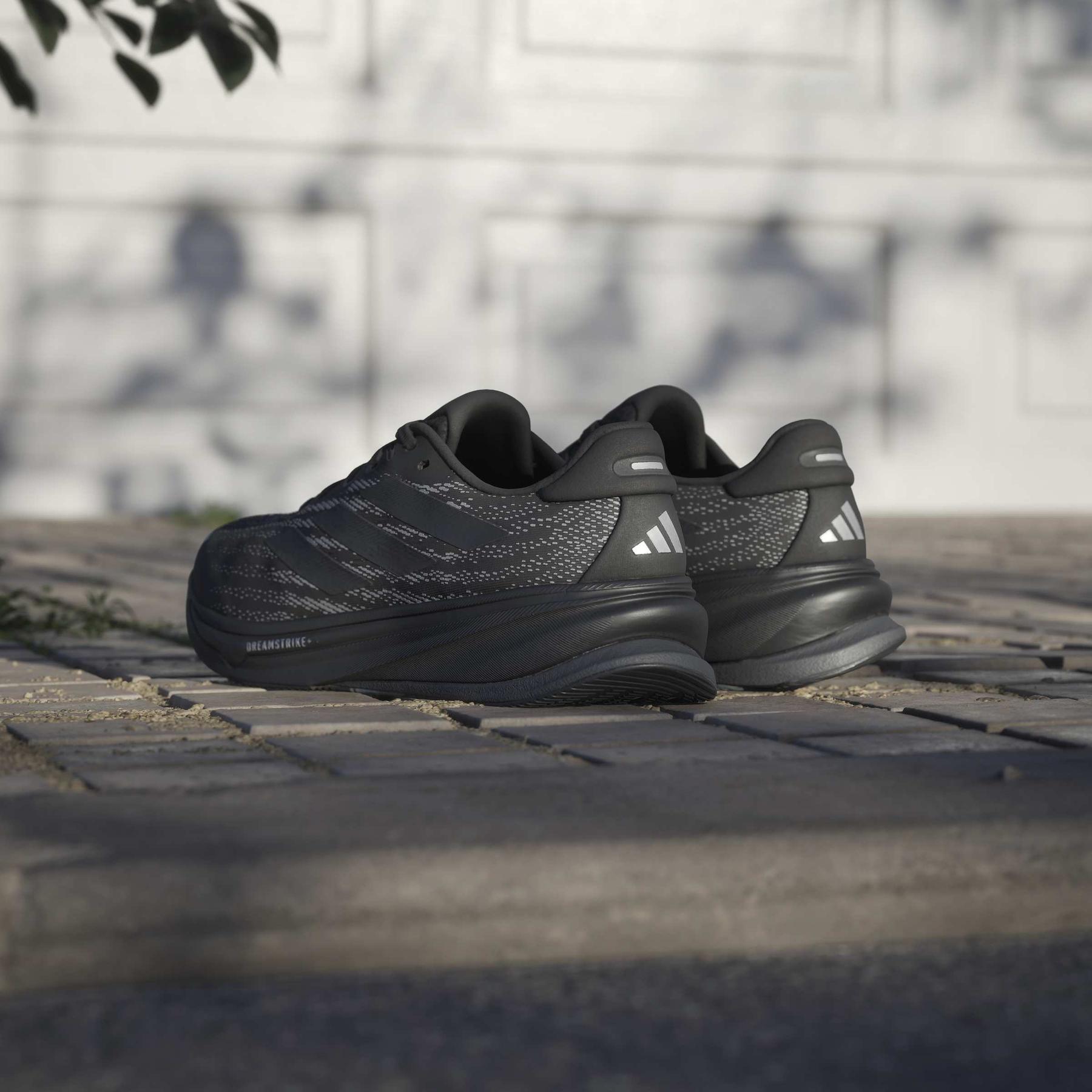 product/a/d/adidas_jq7707_20_footwear_photography_heromrktng_view_6-nw091625.jpg