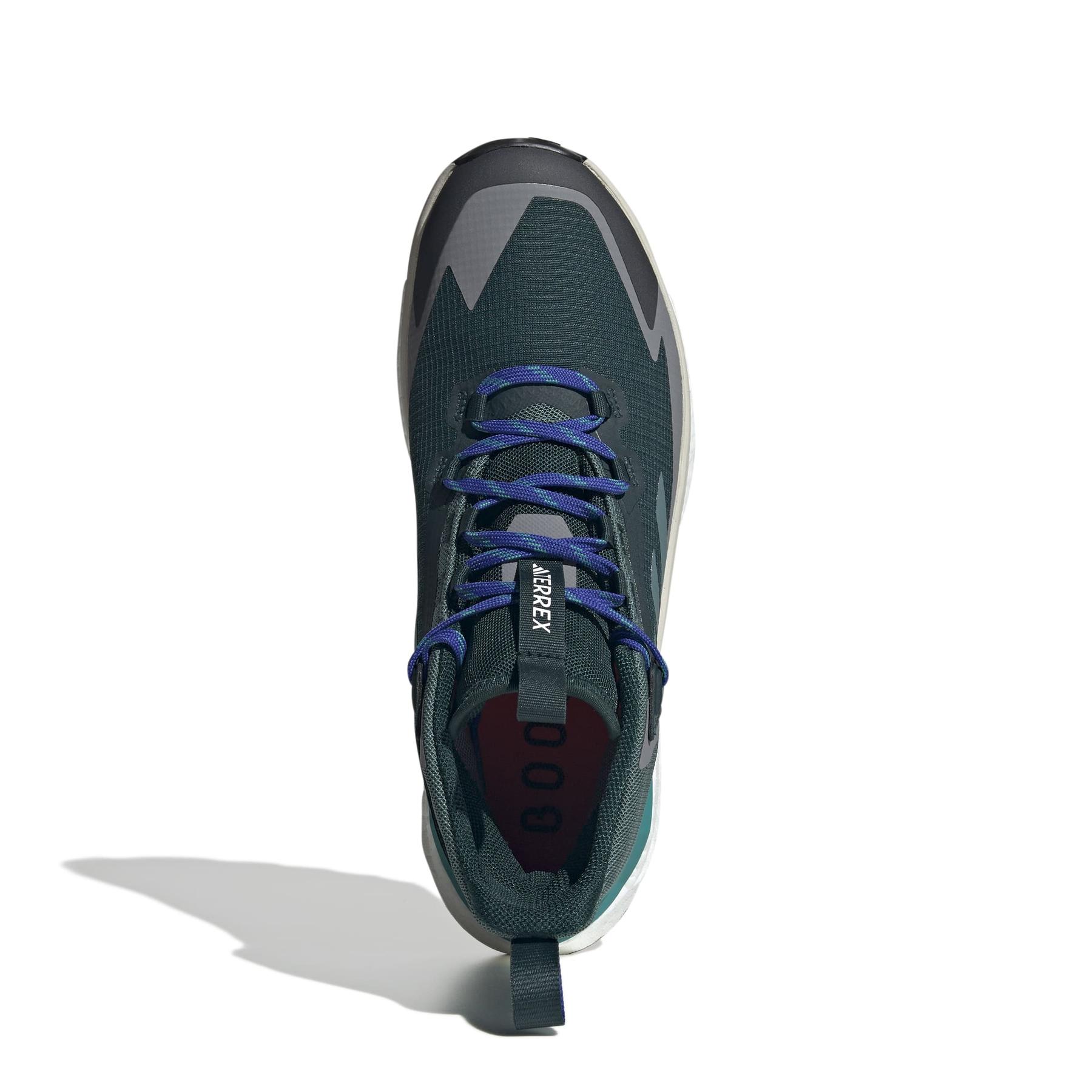 product/a/d/adidas_jq9900_3_footwear_photography_top_portrait_view_white-nw091625.jpg