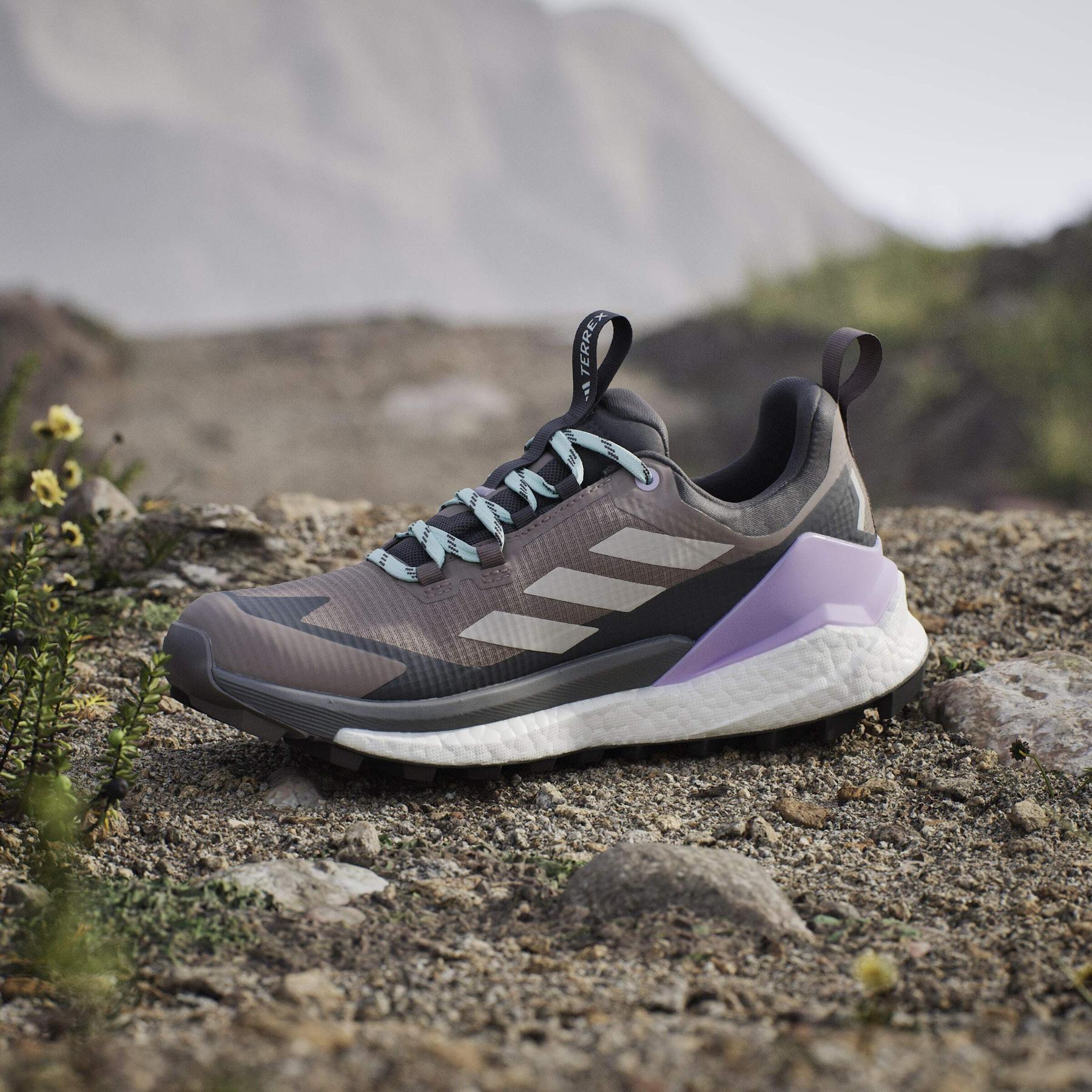 product/a/d/adidas_jq9912_20_footwear_photography_heromrktng_view_7-nw091625.jpg