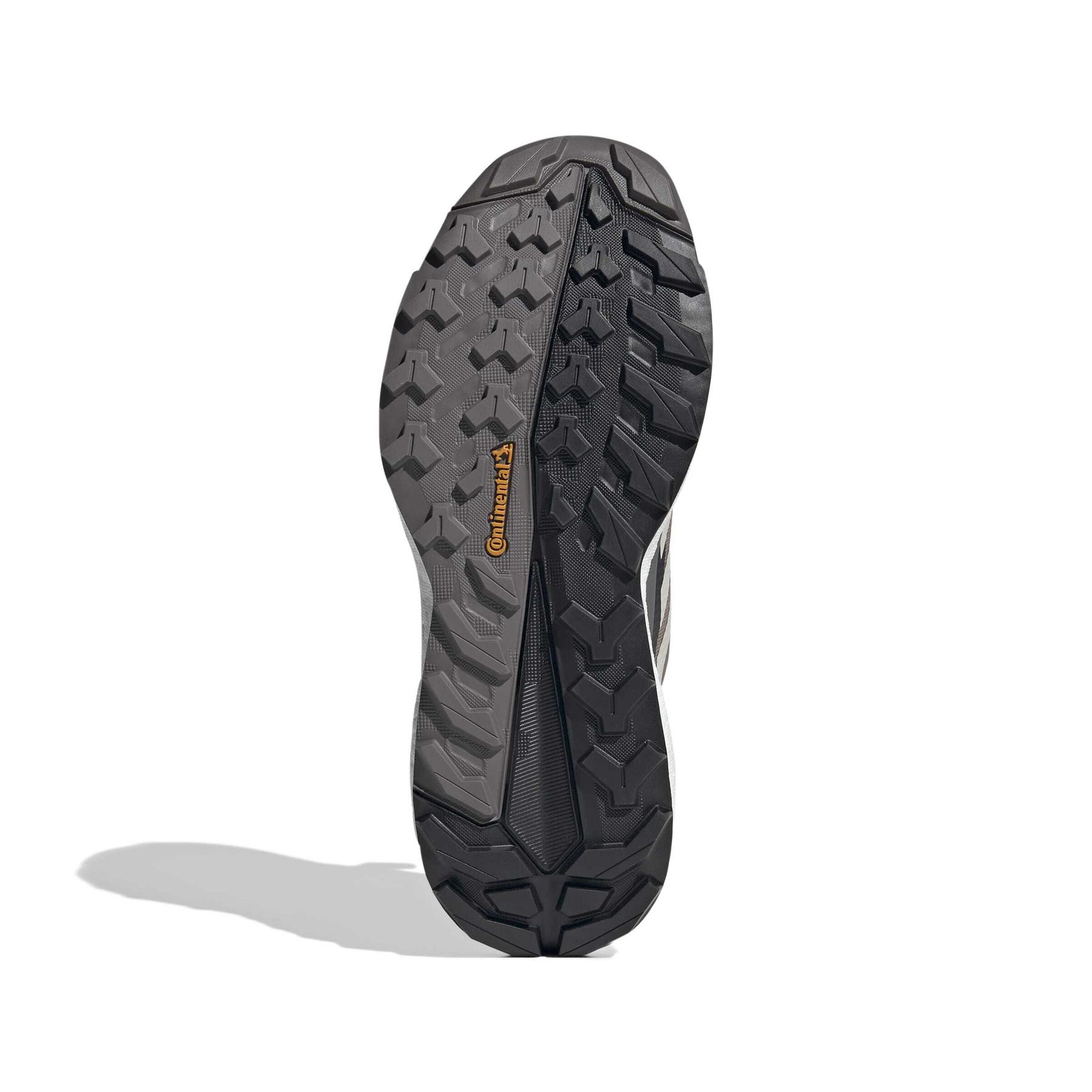 product/a/d/adidas_jq9912_4_footwear_photography_bottom_view_white-nw091625.jpg