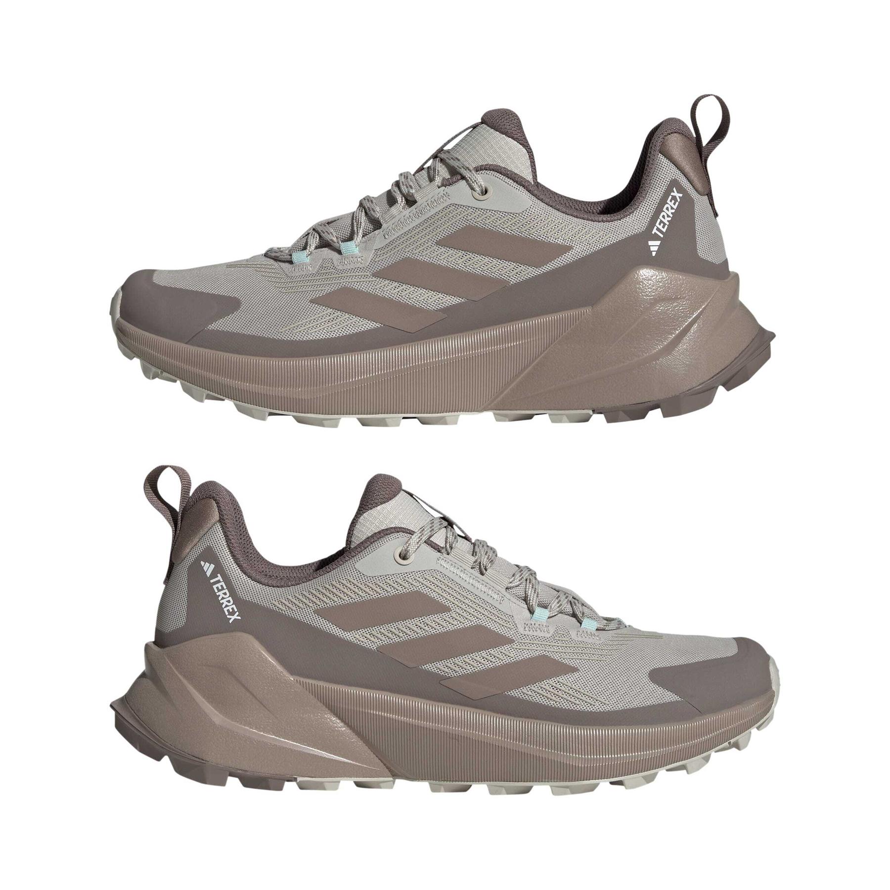 product/a/d/adidas_jq9923_10_footwear_photography_mirrored_pair_view_white-nw091625.jpg