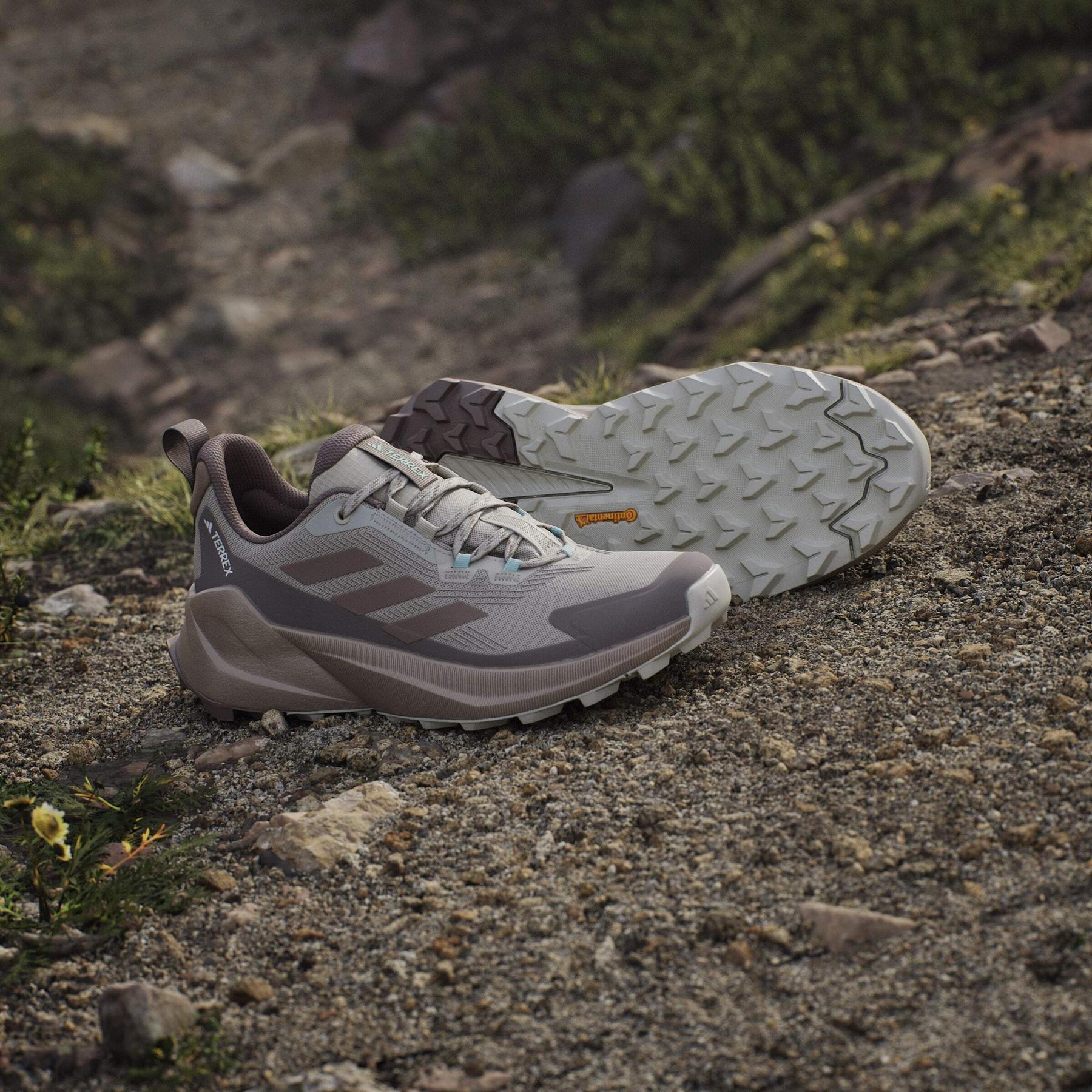 product/a/d/adidas_jq9923_20_footwear_photography_heromrktng_view_8-nw091625.jpg