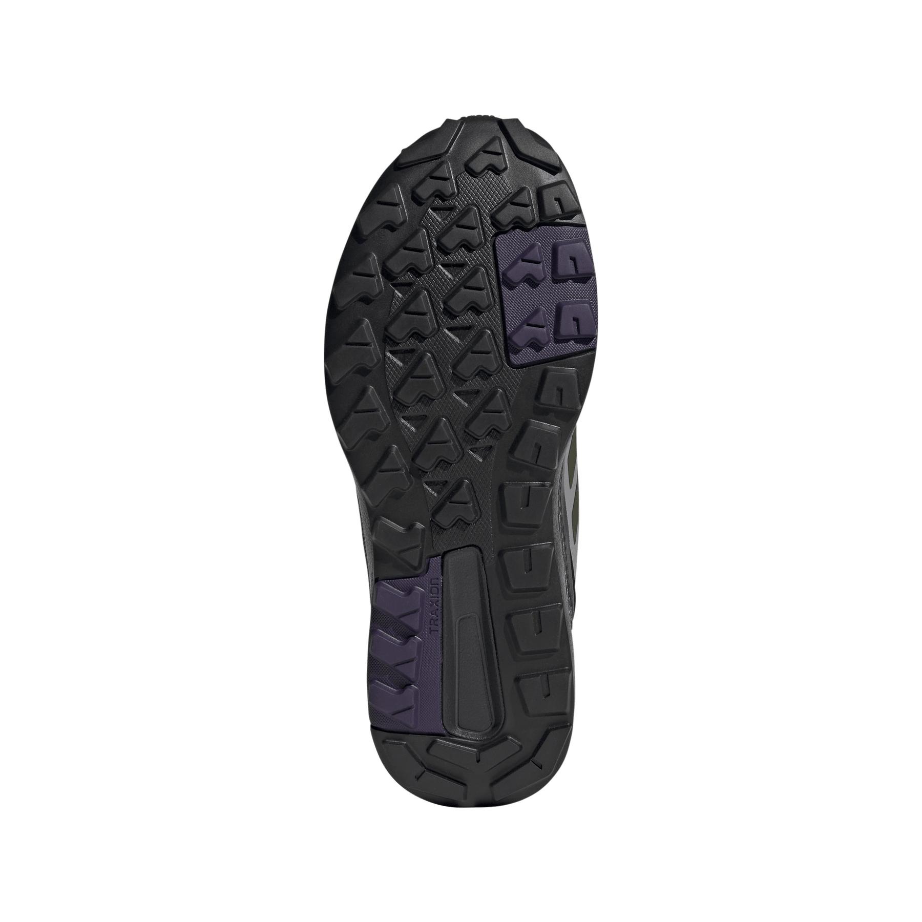 product/a/d/adidas_jq9965_olistr-ngtcar-cblack_4.jpg