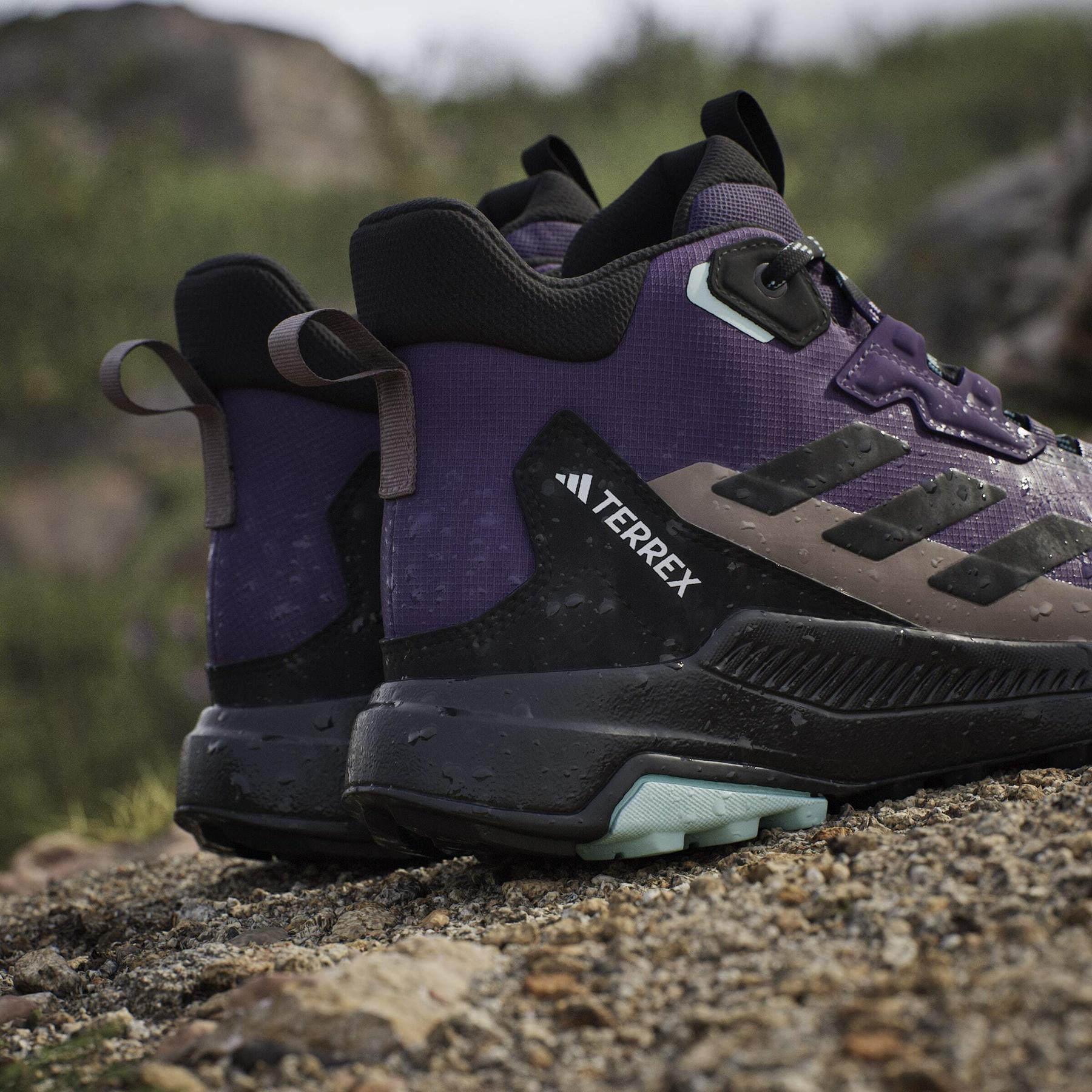 product/a/d/adidas_jq9966_22_footwear_photography_heromrktng_view_10-nw091625.jpg