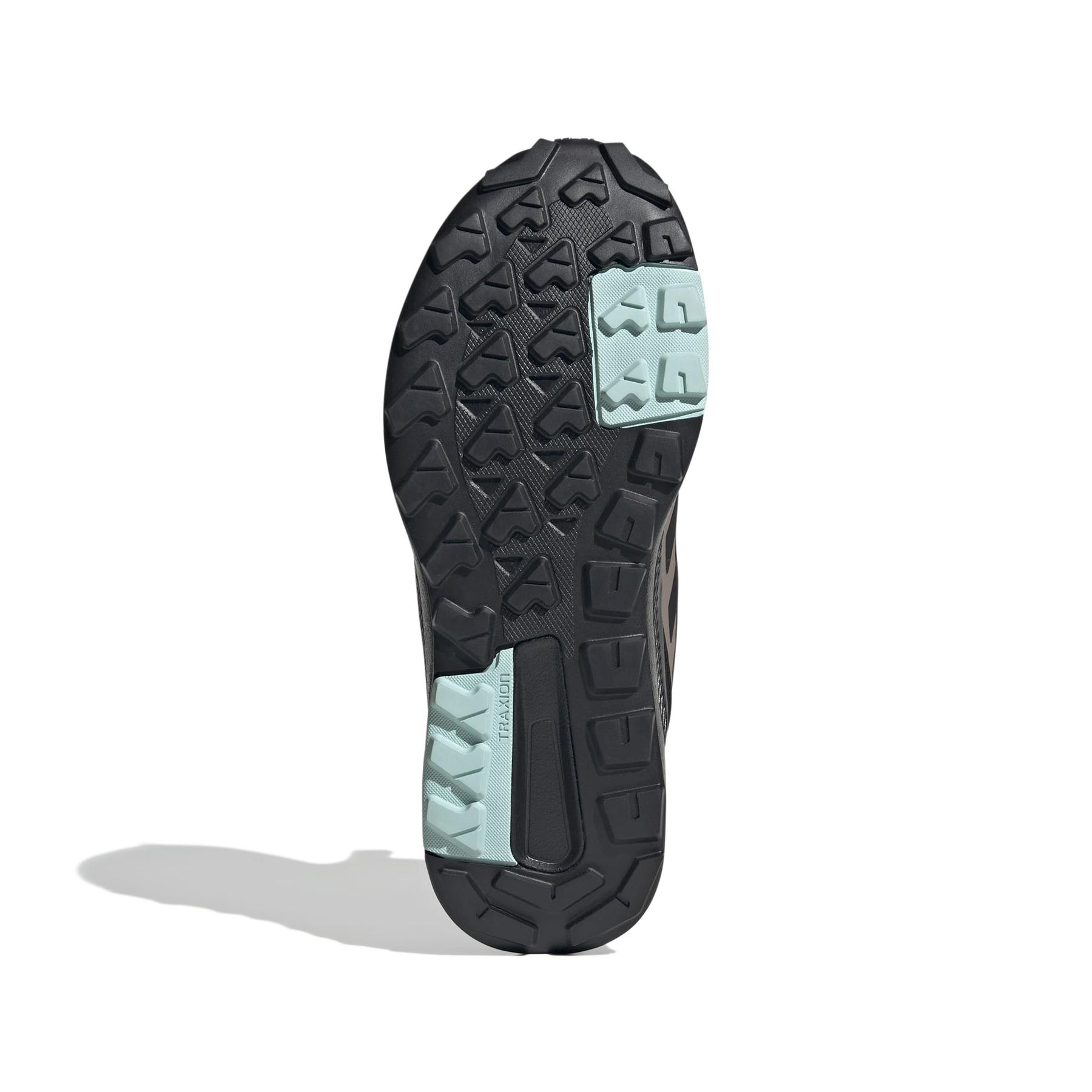 product/a/d/adidas_jq9966_4_footwear_photography_bottom_view_white-nw091625.jpg