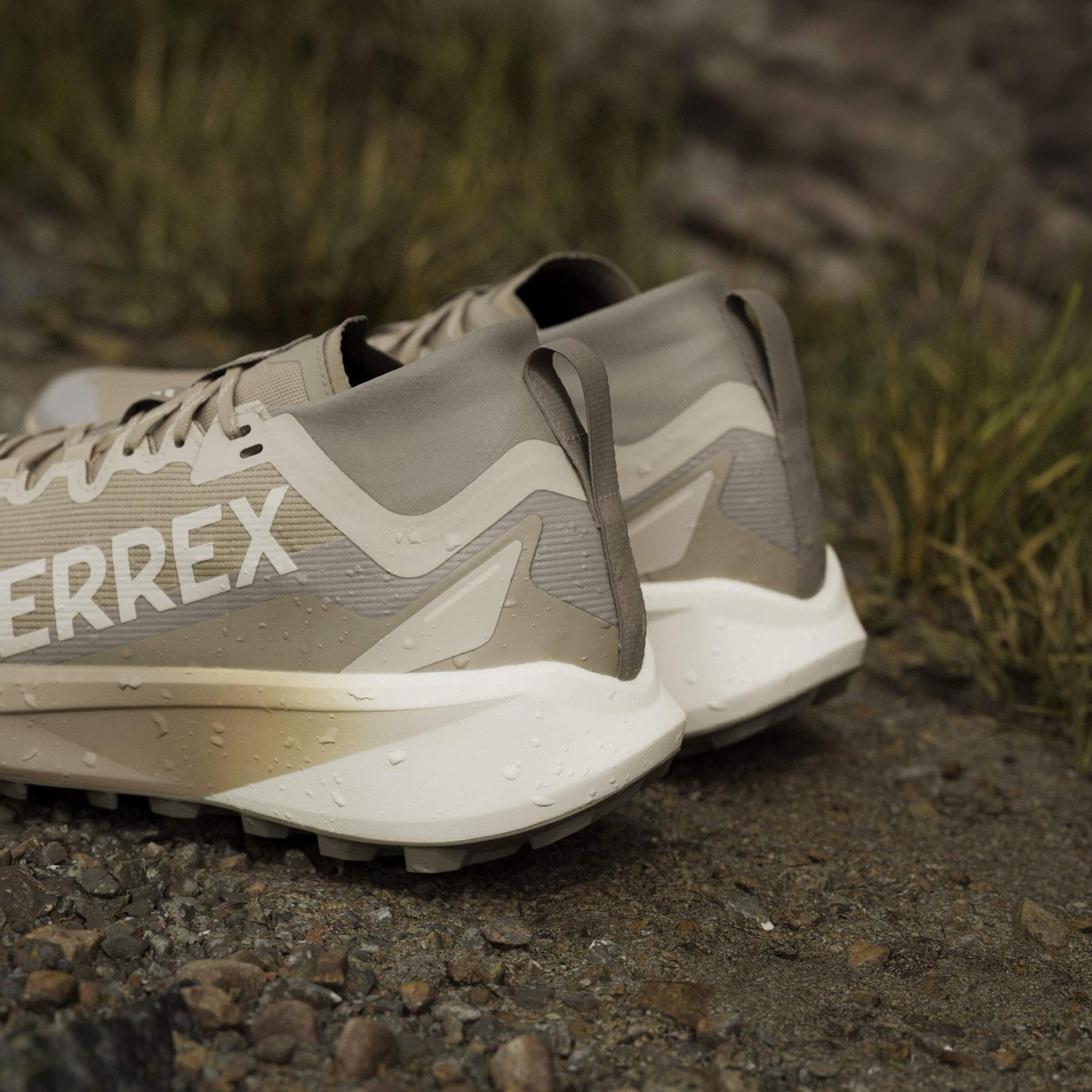 product/a/d/adidas_jr1507_24_footwear_photography_heromrktng_view_9-nw091625.jpg