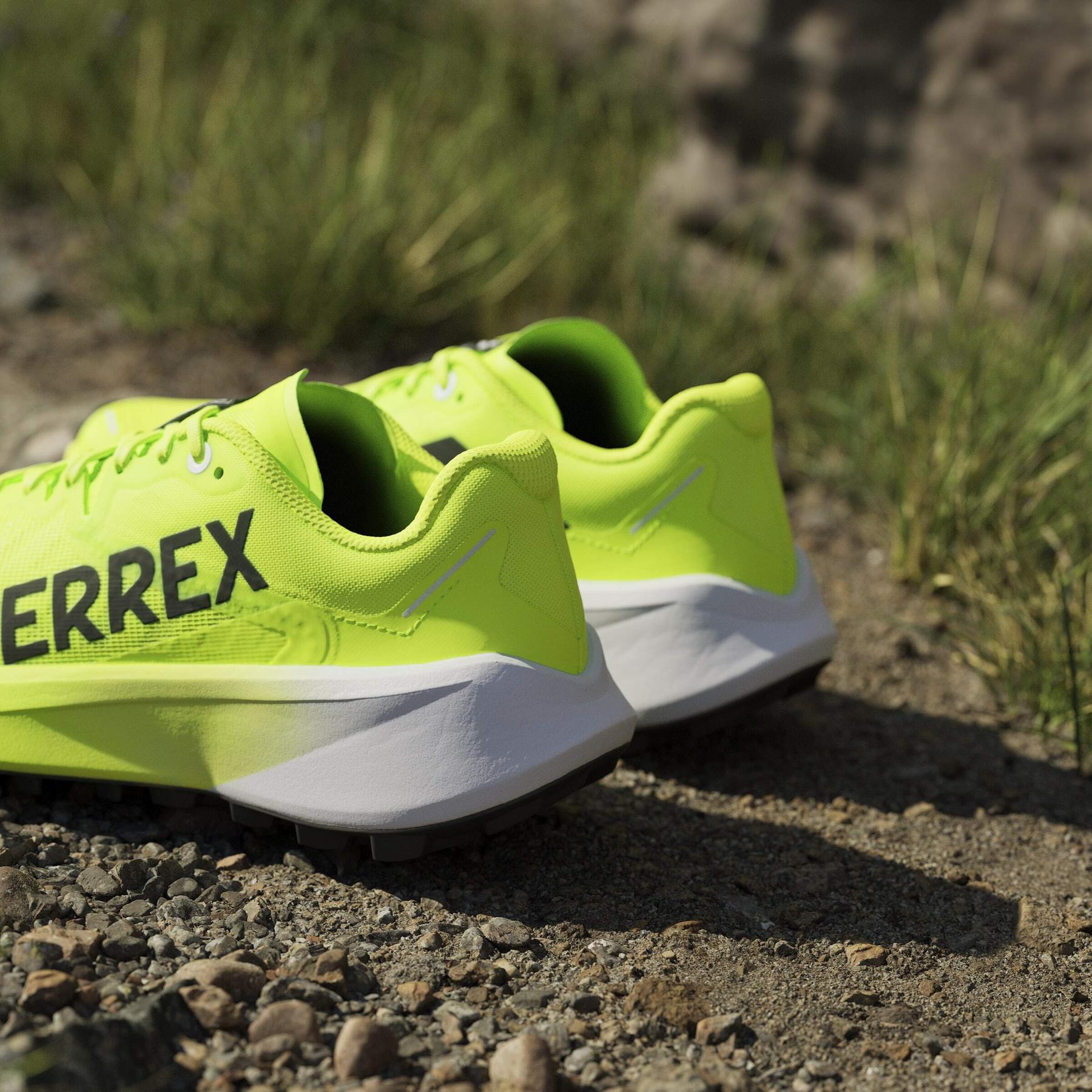 product/a/d/adidas_jr5222_22_footwear_photography_heromrktng_view_9-nw091725.jpg