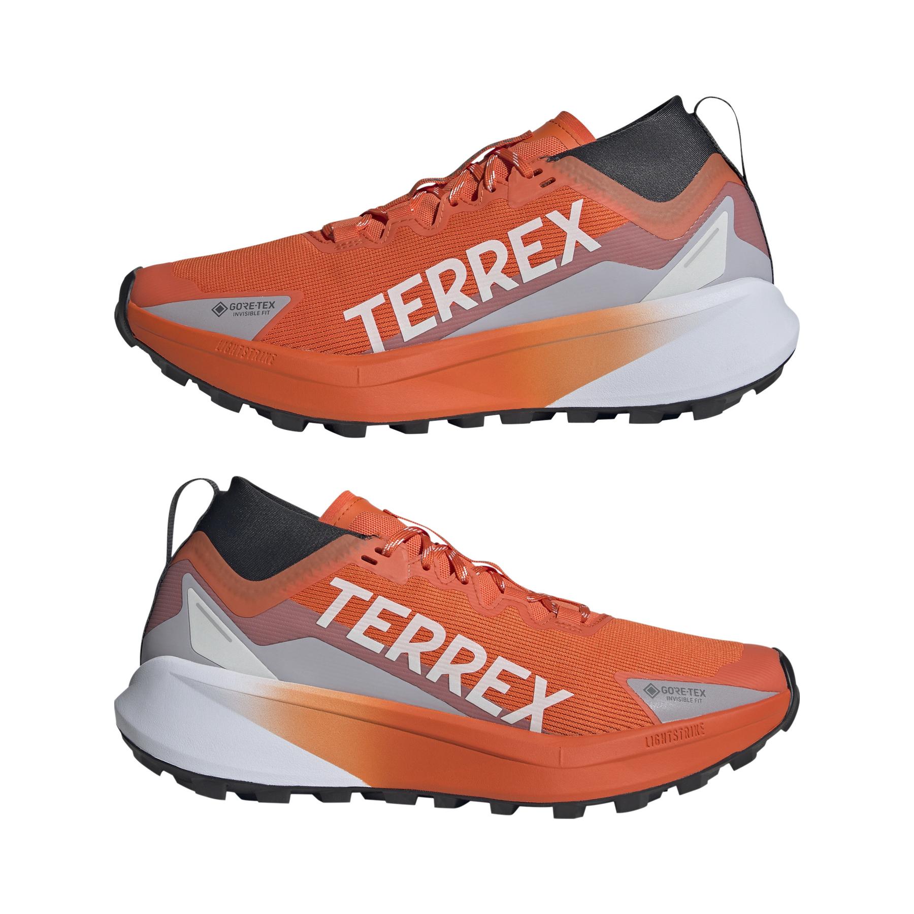 product/a/d/adidas_jr5241_10_footwear_photography_mirrored_pair_view_white.jpg