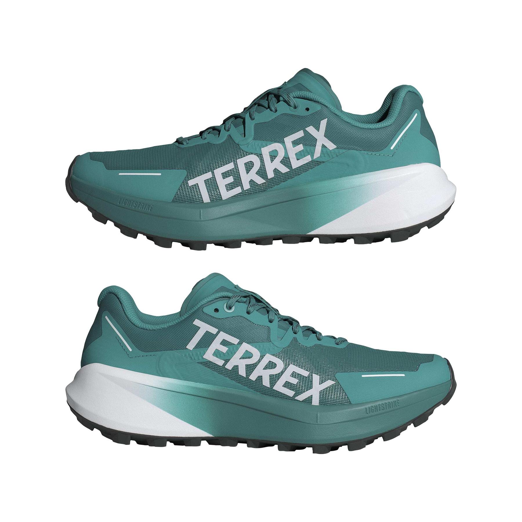 product/a/d/adidas_jr5243_10_footwear_photography_mirrored_pair_view_white-nw091725.jpg