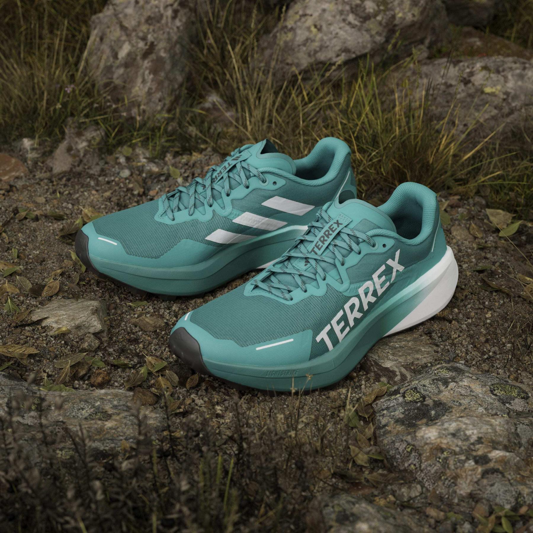 product/a/d/adidas_jr5243_18_footwear_photography_heromrktng_view_5-nw091725.jpg