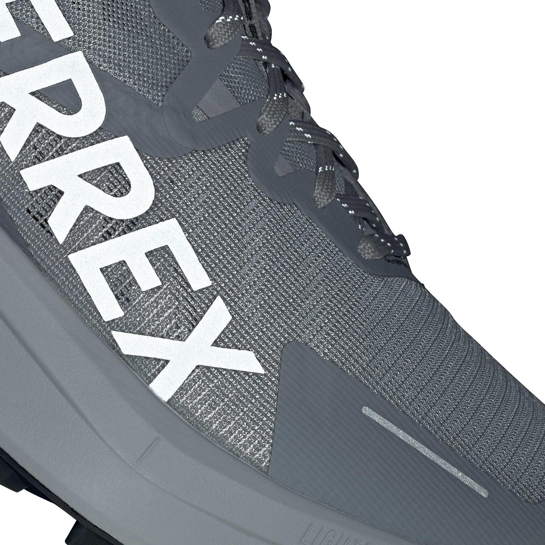 product/a/d/adidas_jr5244_13_footwear_photography_reflective_detail_white-nw091725.jpg