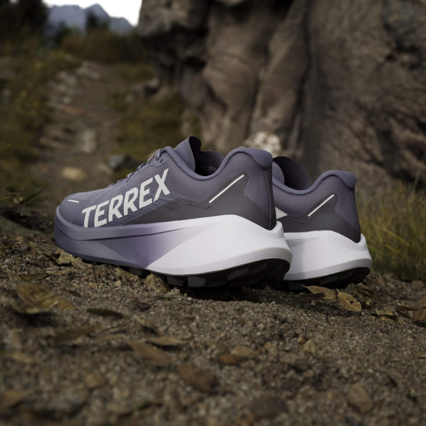 product/a/d/adidas_jr5251_18_footwear_photography_heromrktng_view_6-nw091725.jpg