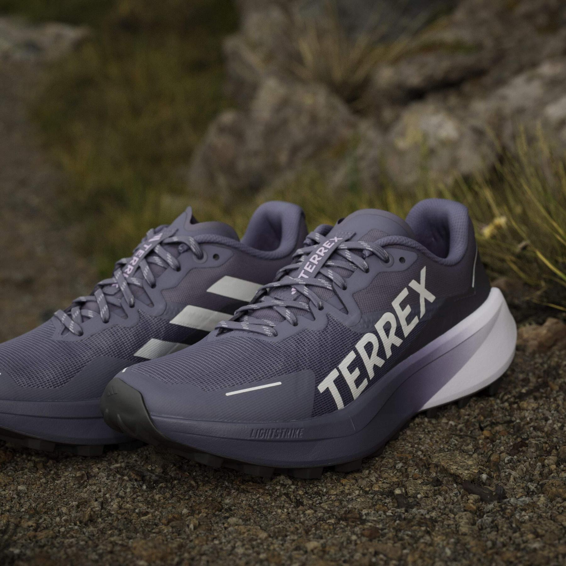 product/a/d/adidas_jr5251_22_footwear_photography_heromrktng_view_10-nw091725.jpg
