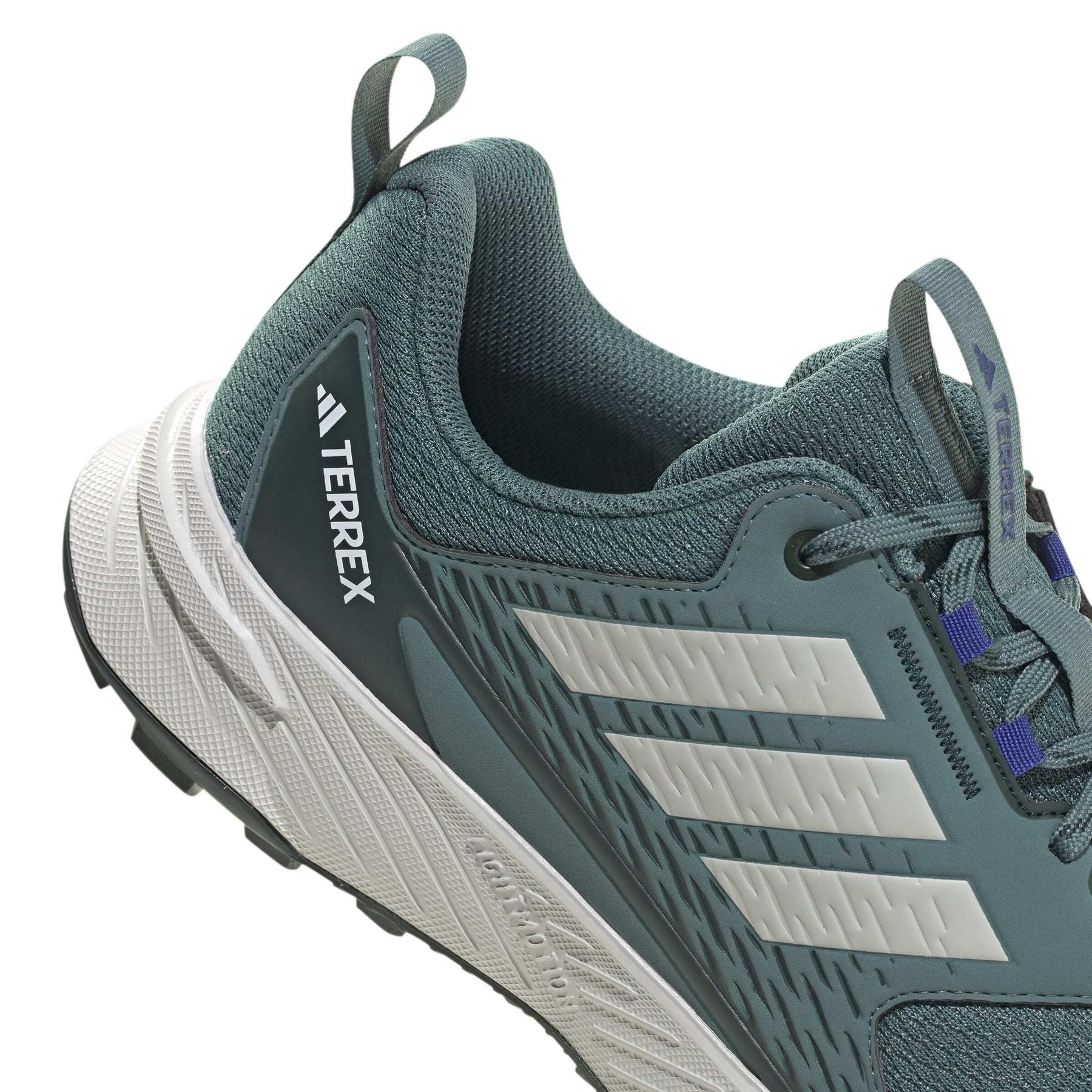 product/a/d/adidas_jr5278_8_footwear_photography_detail_view_1_white-nw091725.jpg