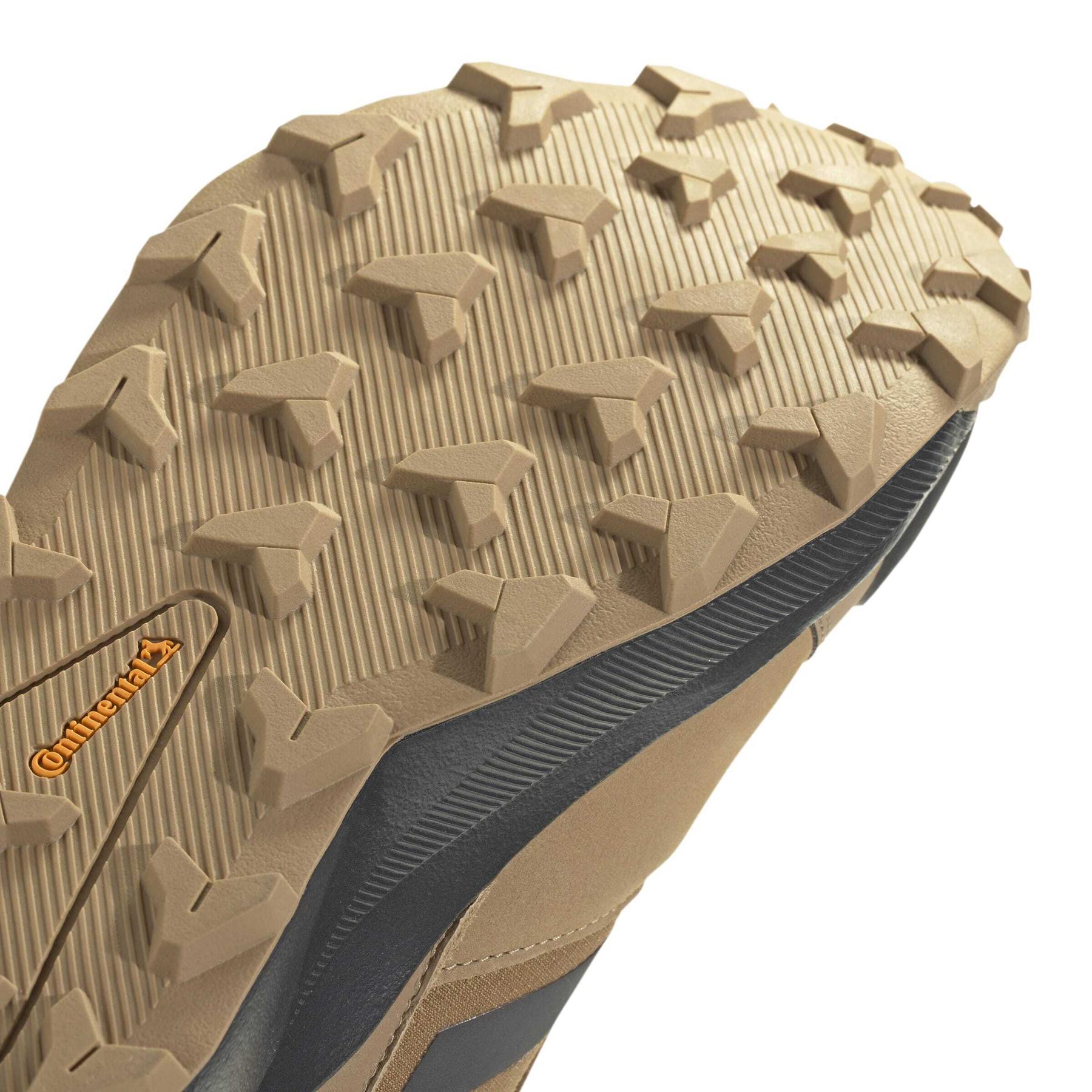 product/a/d/adidas_jr5297_9_footwear_photography_detail_view_2_white-nw091725.jpg