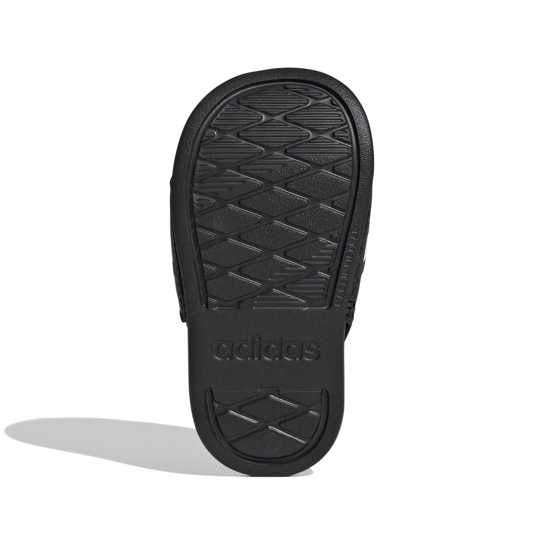 product/a/d/adidas_jr5323_4_footwear_photography_bottom_view_white-nw091725.jpg
