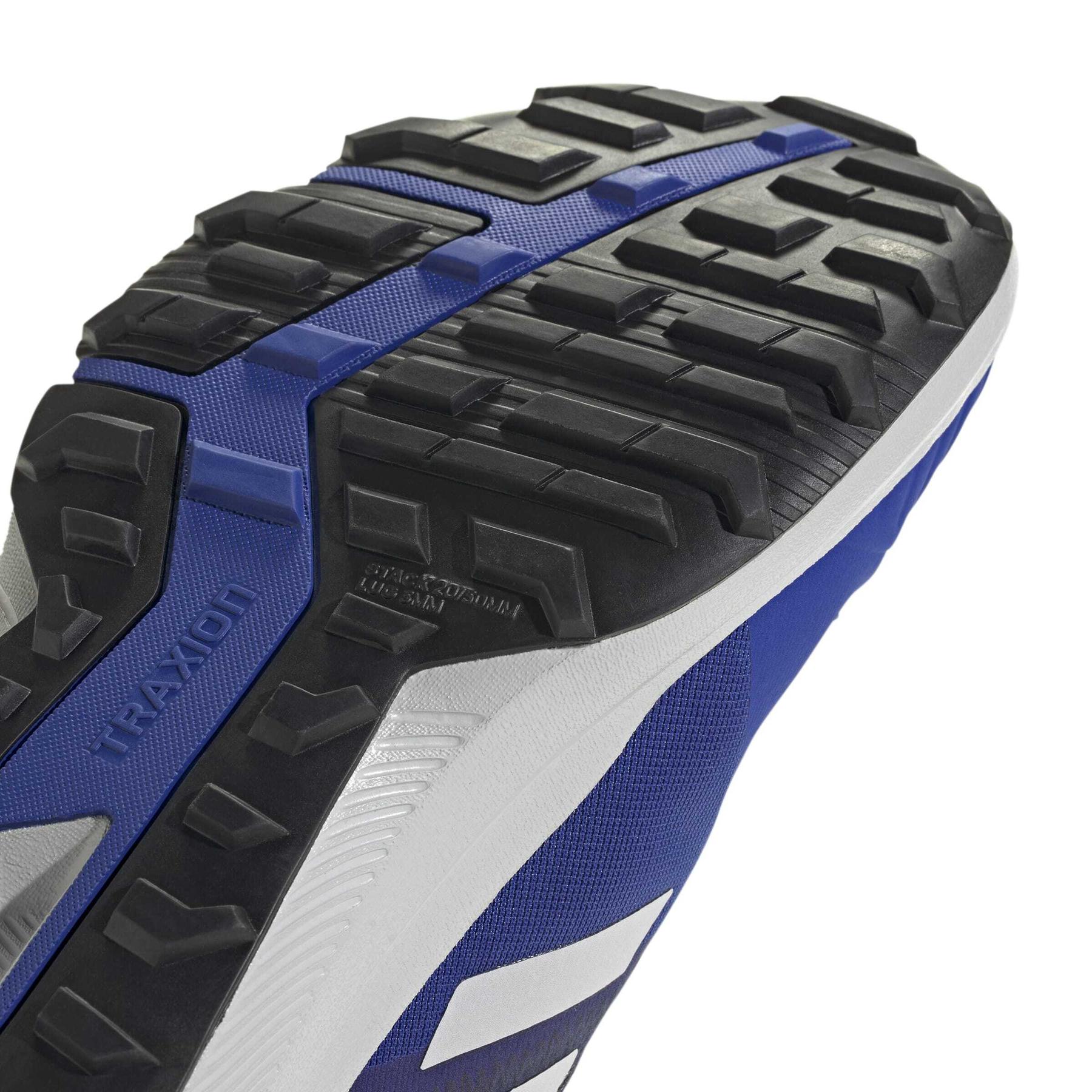 product/a/d/adidas_jr7073_9_footwear_photography_detail_view_2_white.jpg