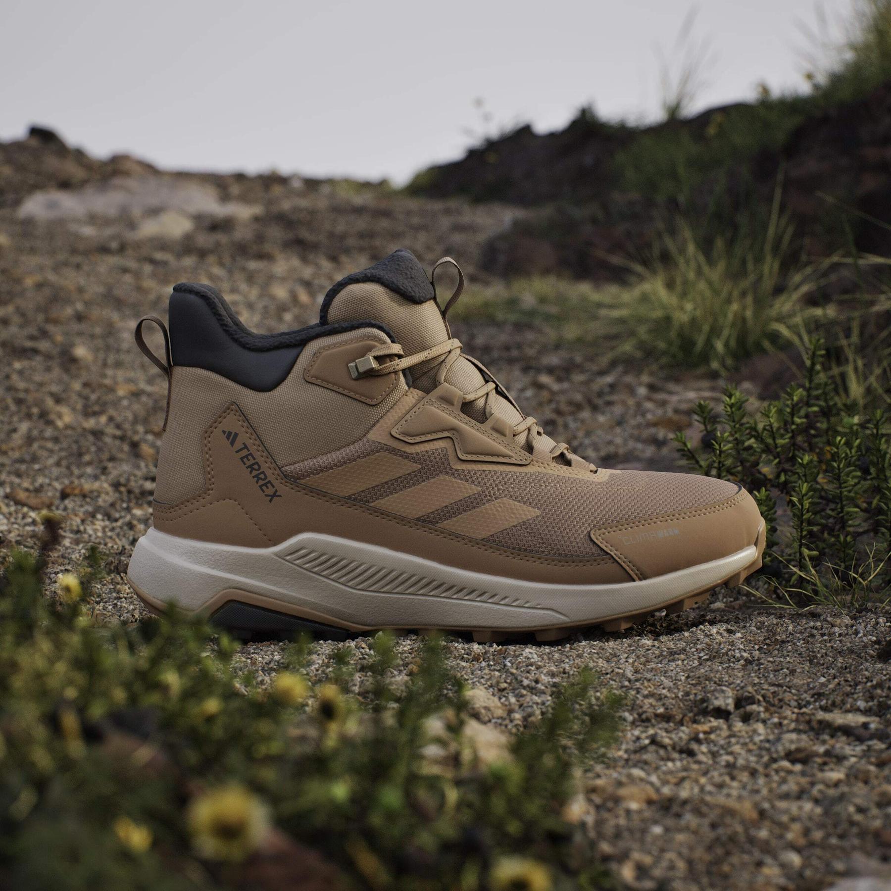 product/a/d/adidas_js1431_15_footwear_photography_heromrktng_view_3-nw091725.jpg