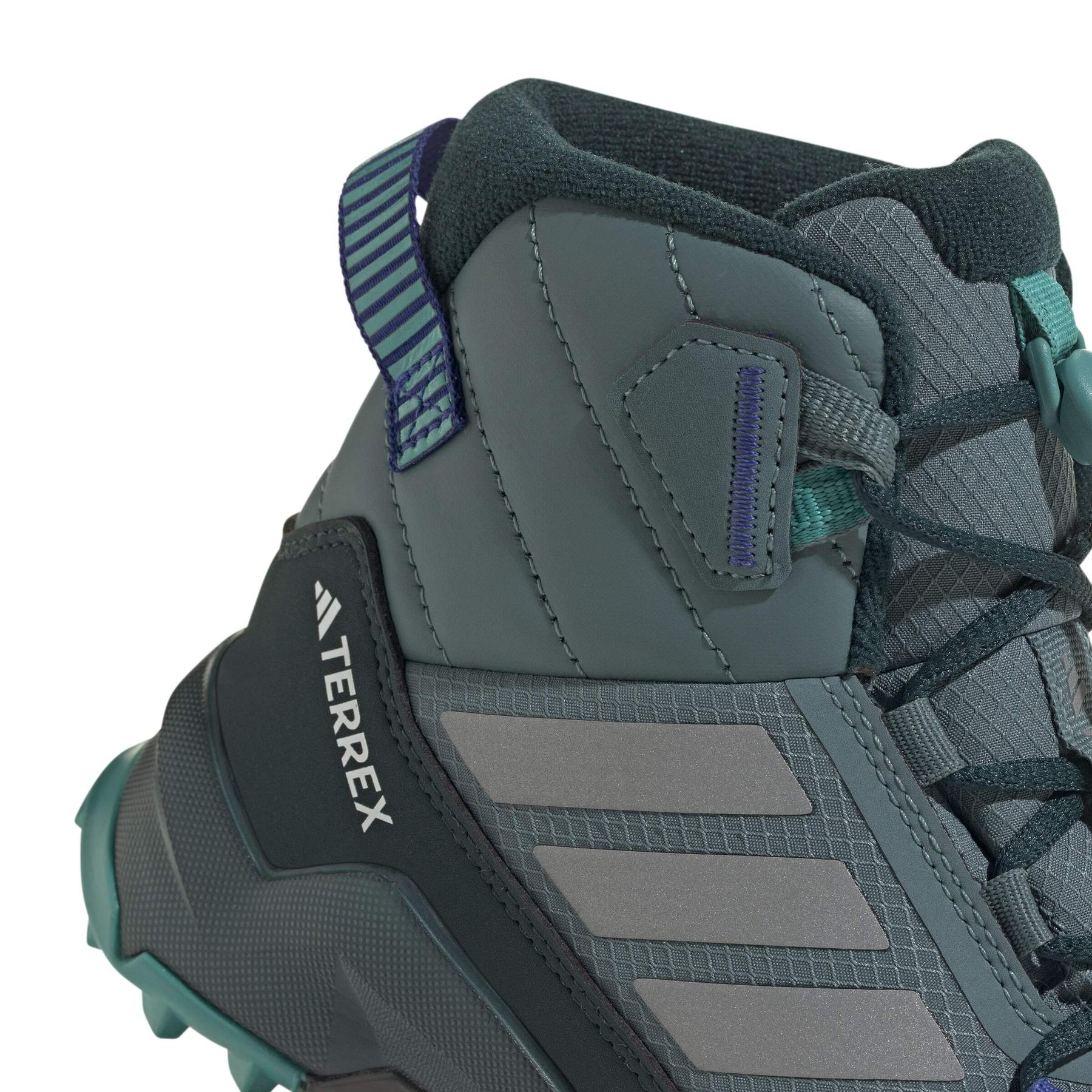 product/a/d/adidas_js2923_9_footwear_photography_detail_view_2_white-nw091725.jpg