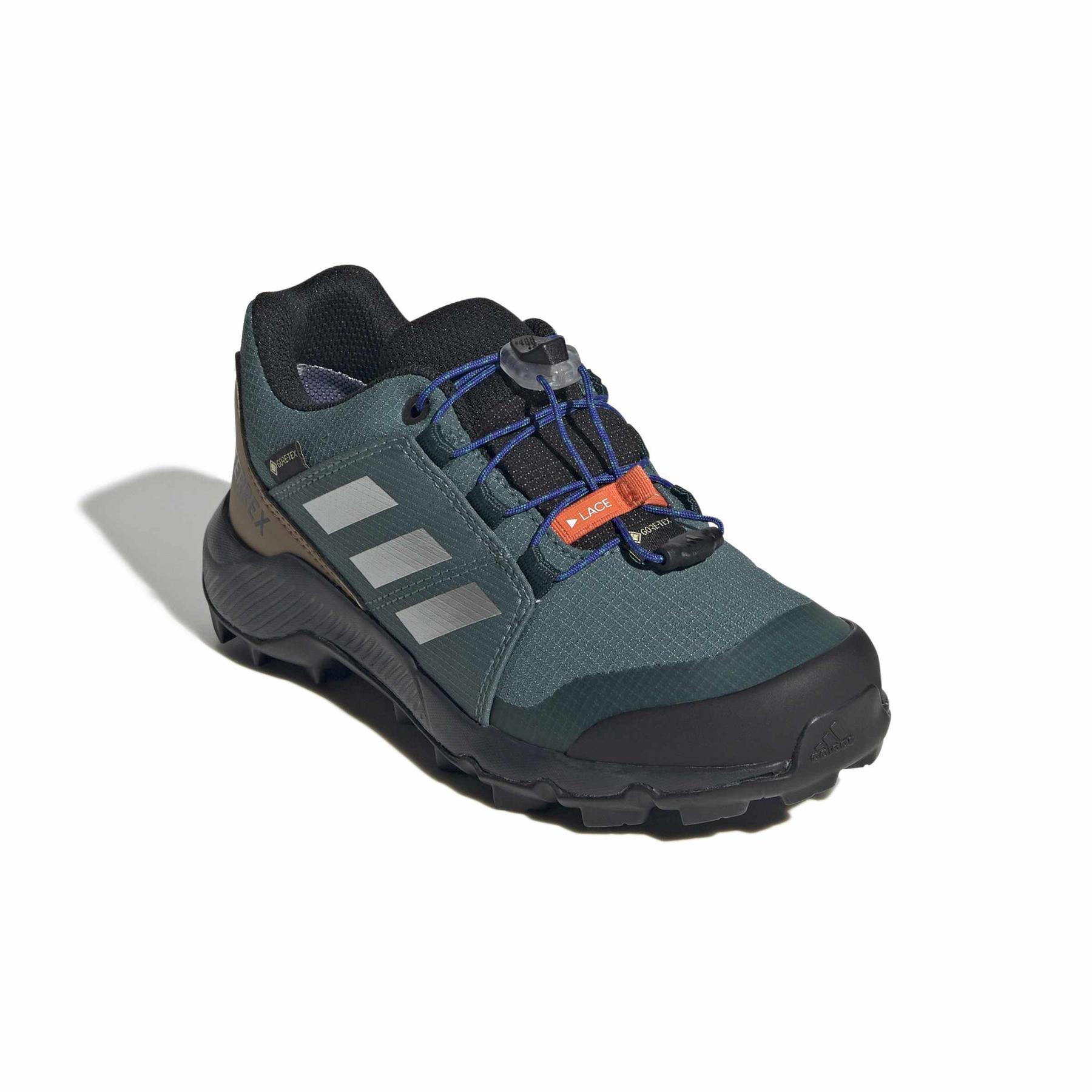 product/a/d/adidas_js2929_6_footwear_photography_front_lateral_top_view_white-nw091725.jpg