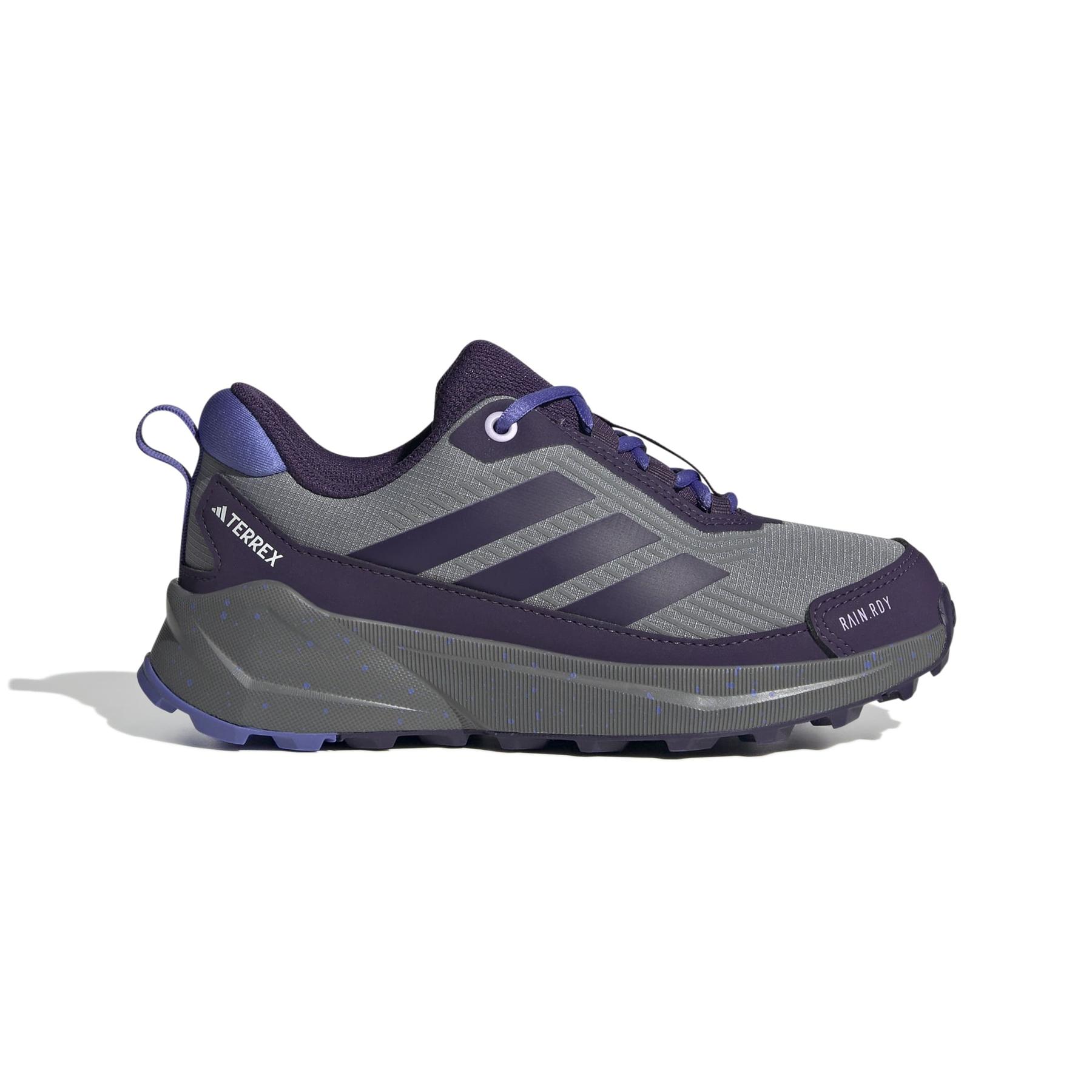 product/a/d/adidas_js2939_1_footwear_photography_side_lateral_center_view_white-nw091725.jpg