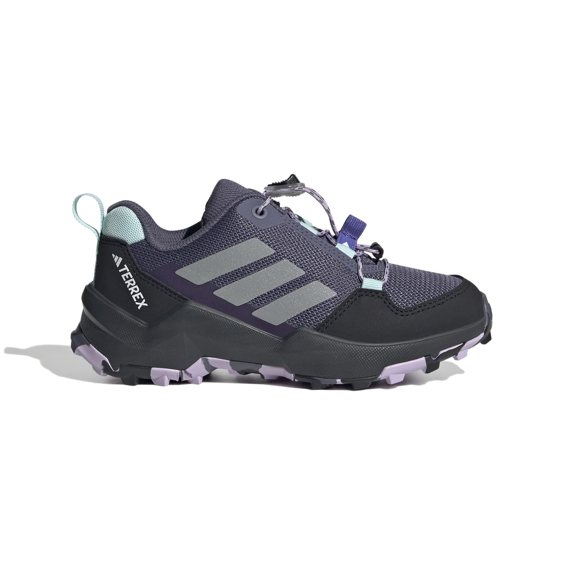 product/a/d/adidas_js2961_1_footwear_photography_side_lateral_center_view_white-nw091725.jpg
