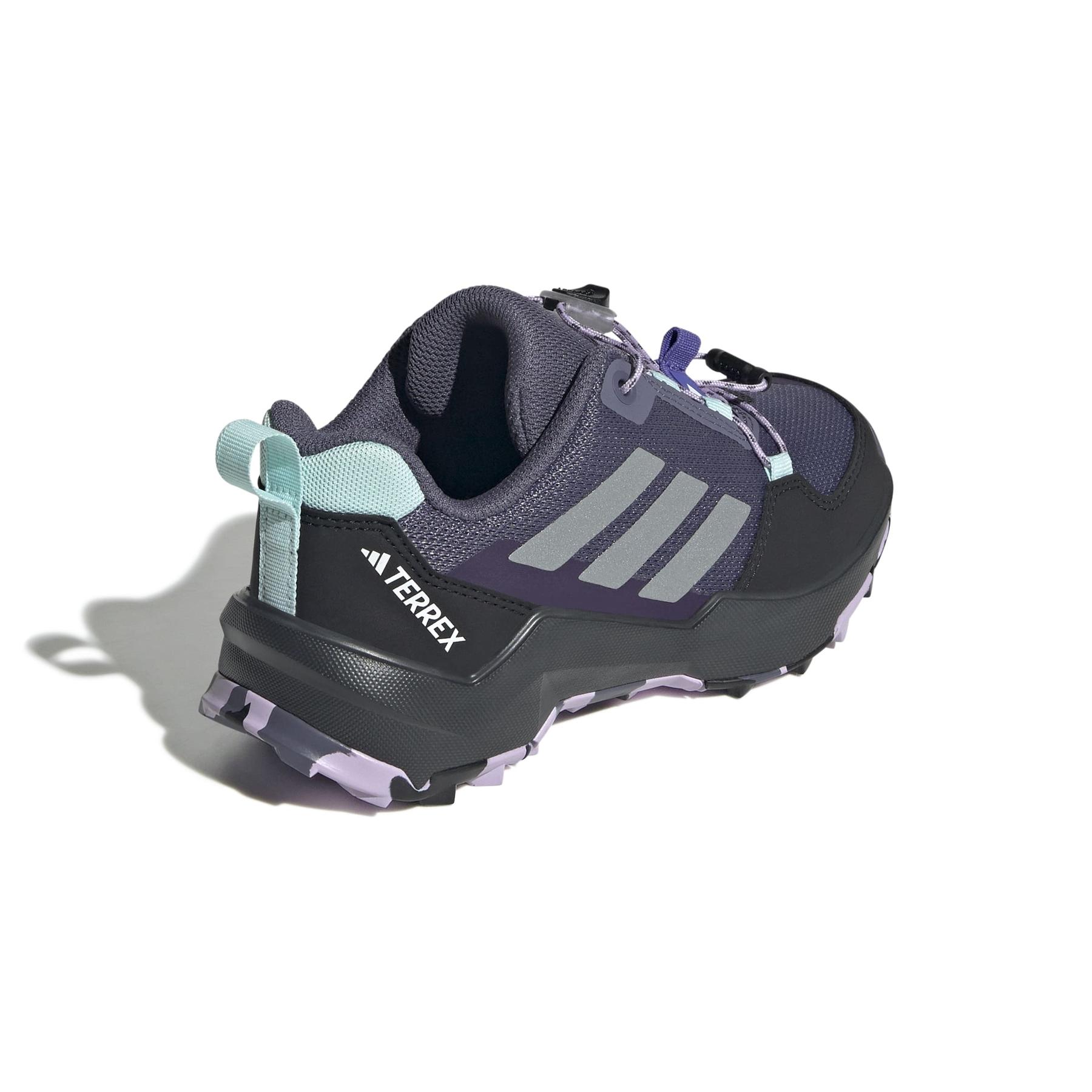 product/a/d/adidas_js2961_7_footwear_photography_back_lateral_top_view_white-nw091725.jpg